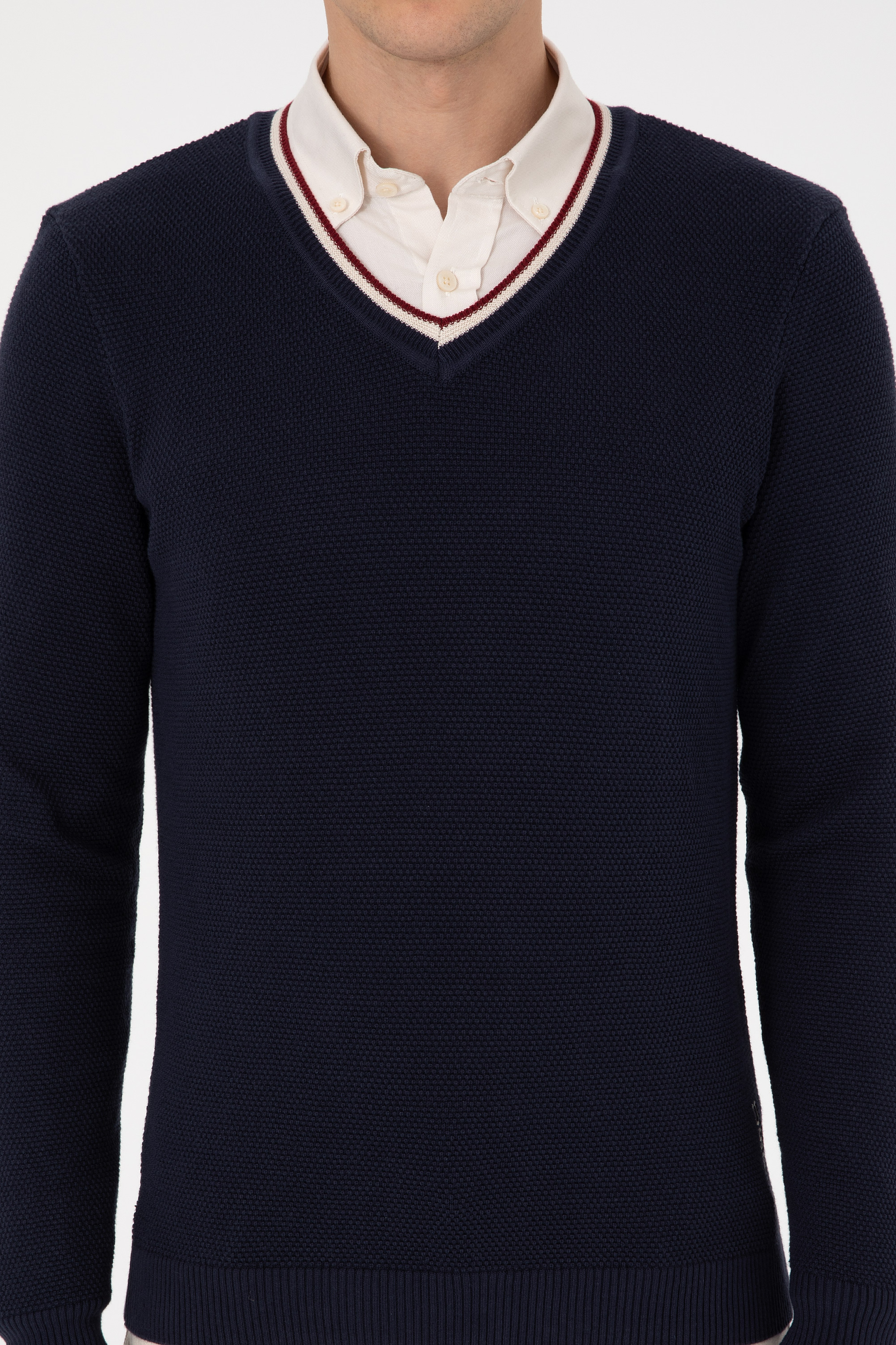 Erkek Regular Fit V Yaka Lacivert Kazak