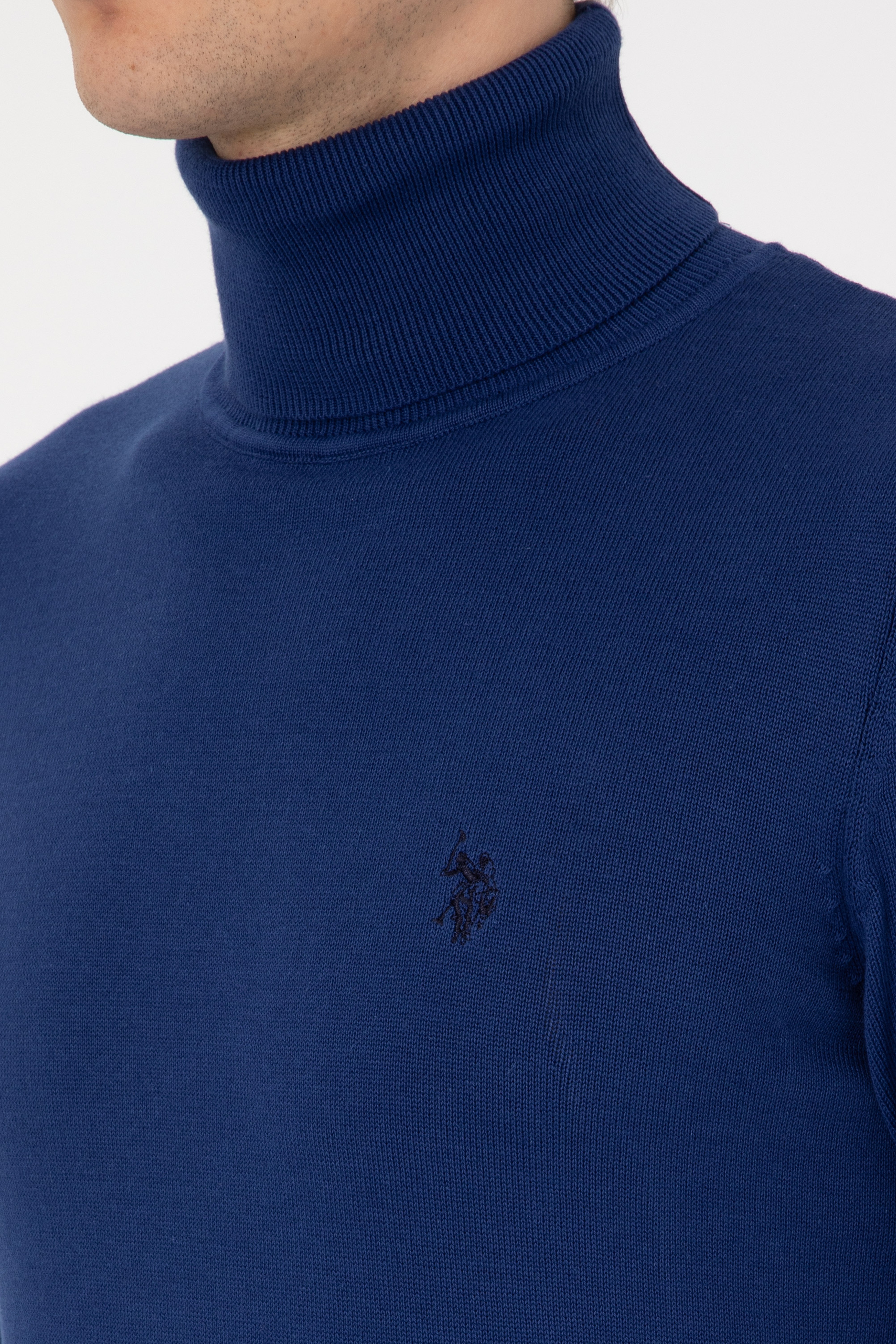 Erkek Slim Fit Boğazlı İndigo Basic Kazak