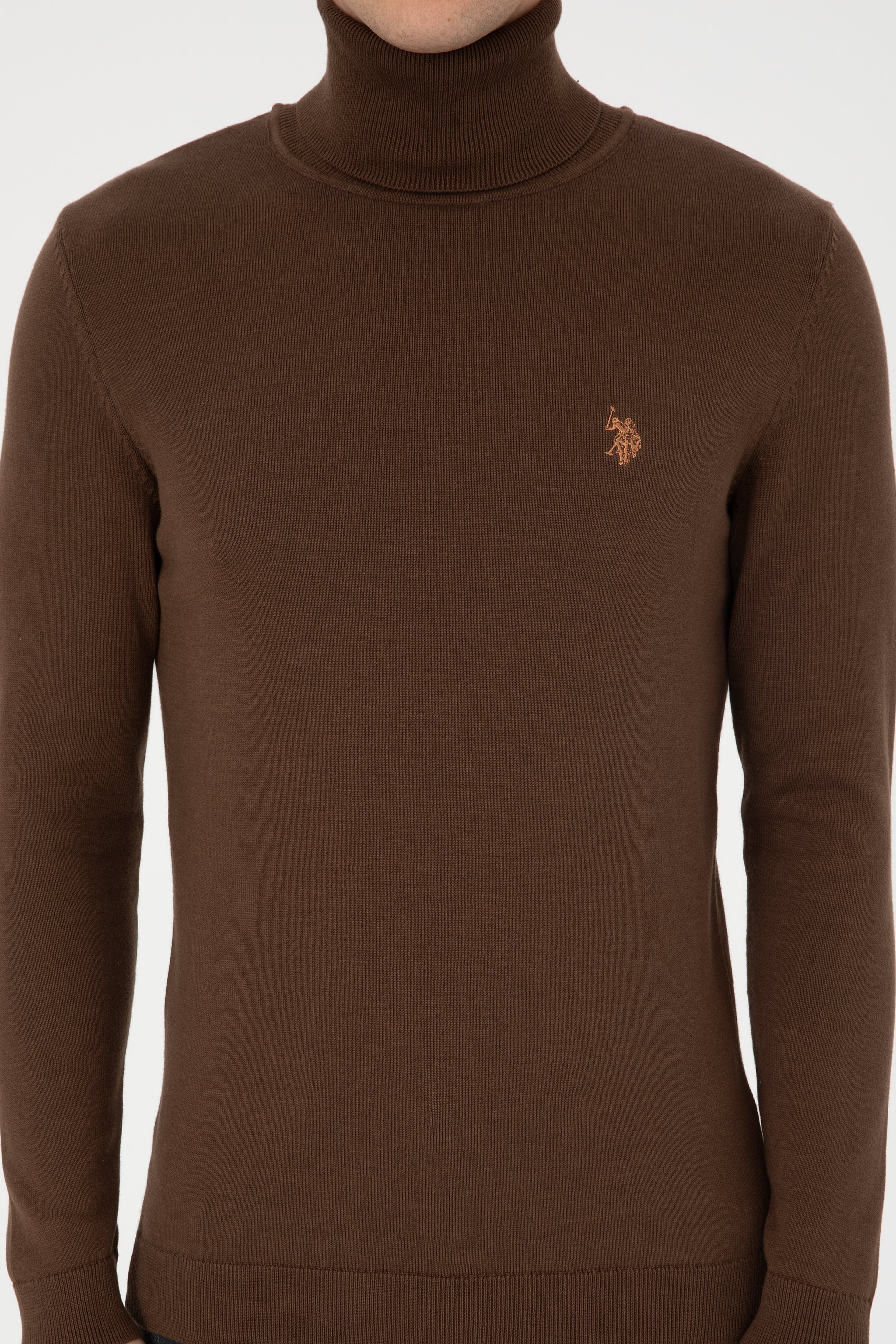 Erkek Slim Fit Boğazlı Kahverengi Basic Kazak