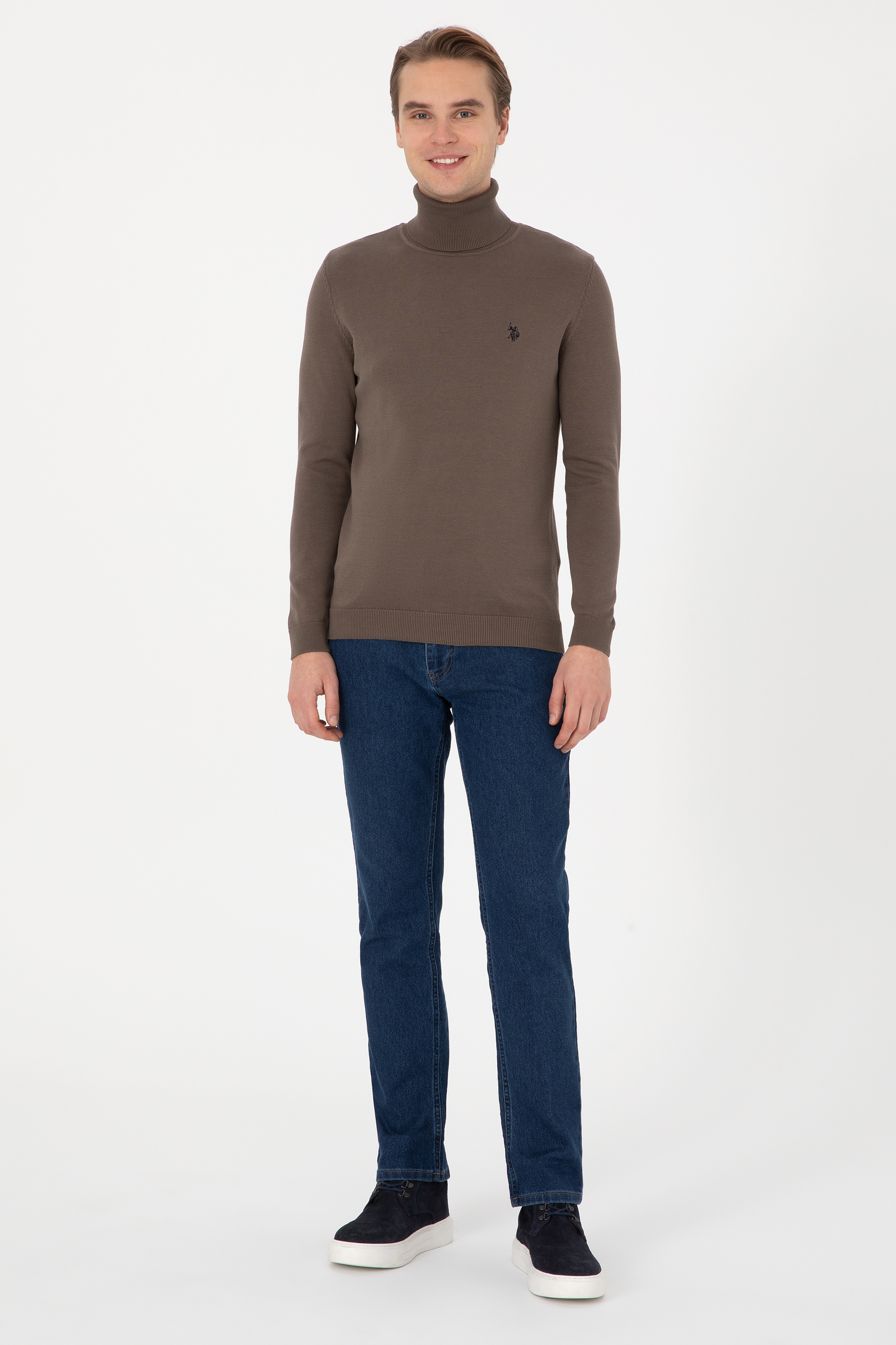 Erkek Slim Fit Boğazlı Vizon Basic Kazak - Image 4