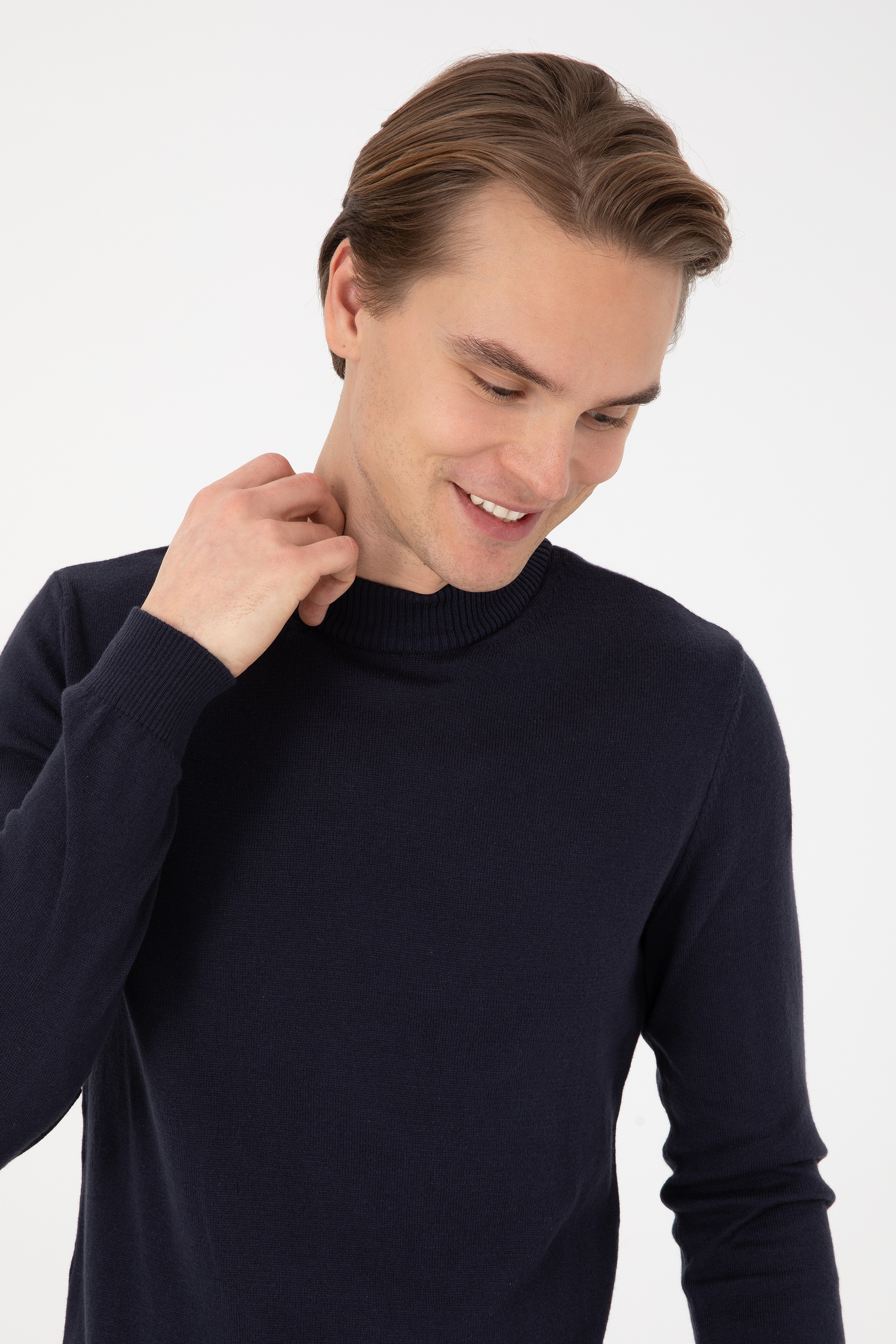 Erkek Slim Fit Polo Yaka Lacivert Basic Kazak