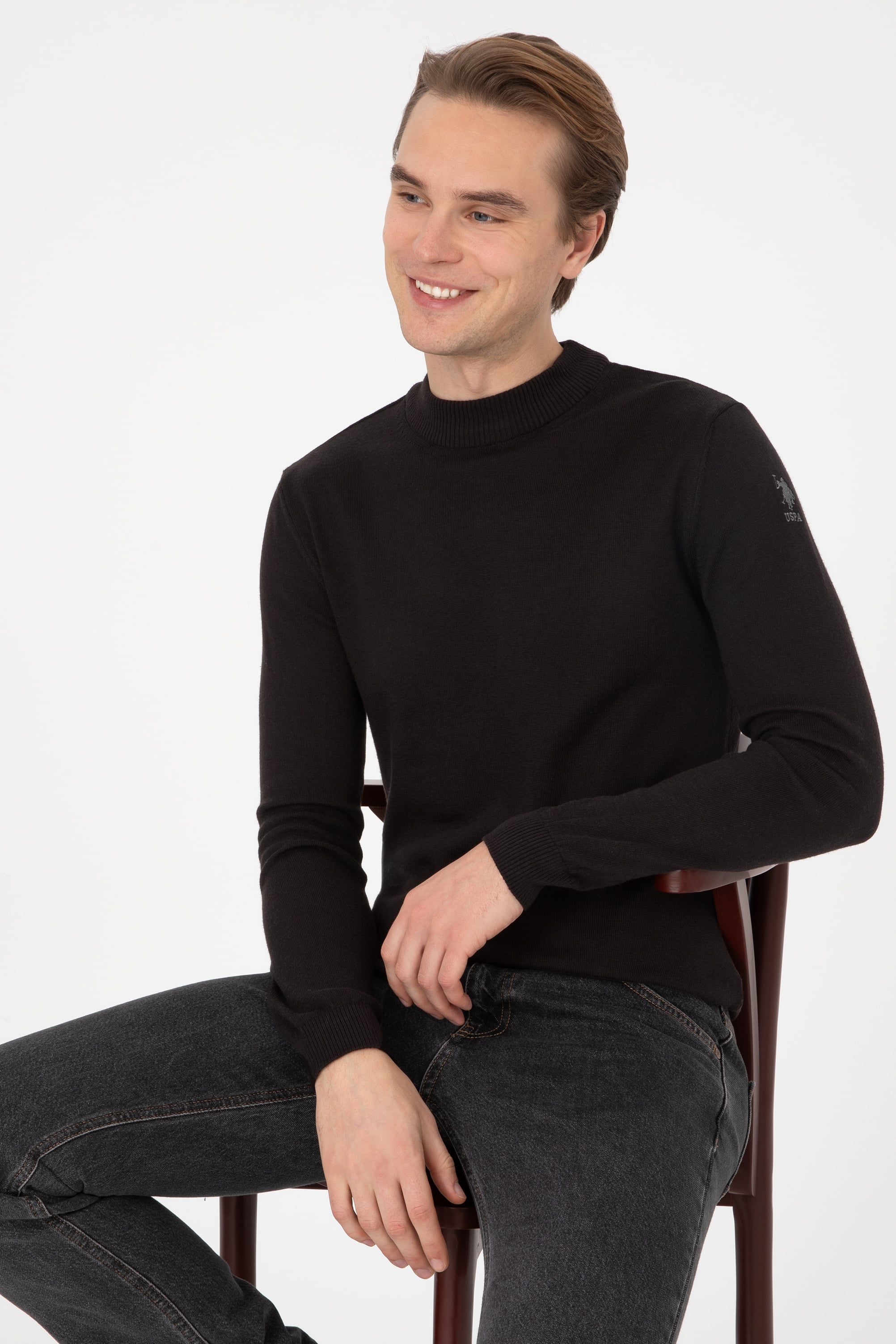 Erkek Slim Fit Polo Yaka Siyah Basic Kazak