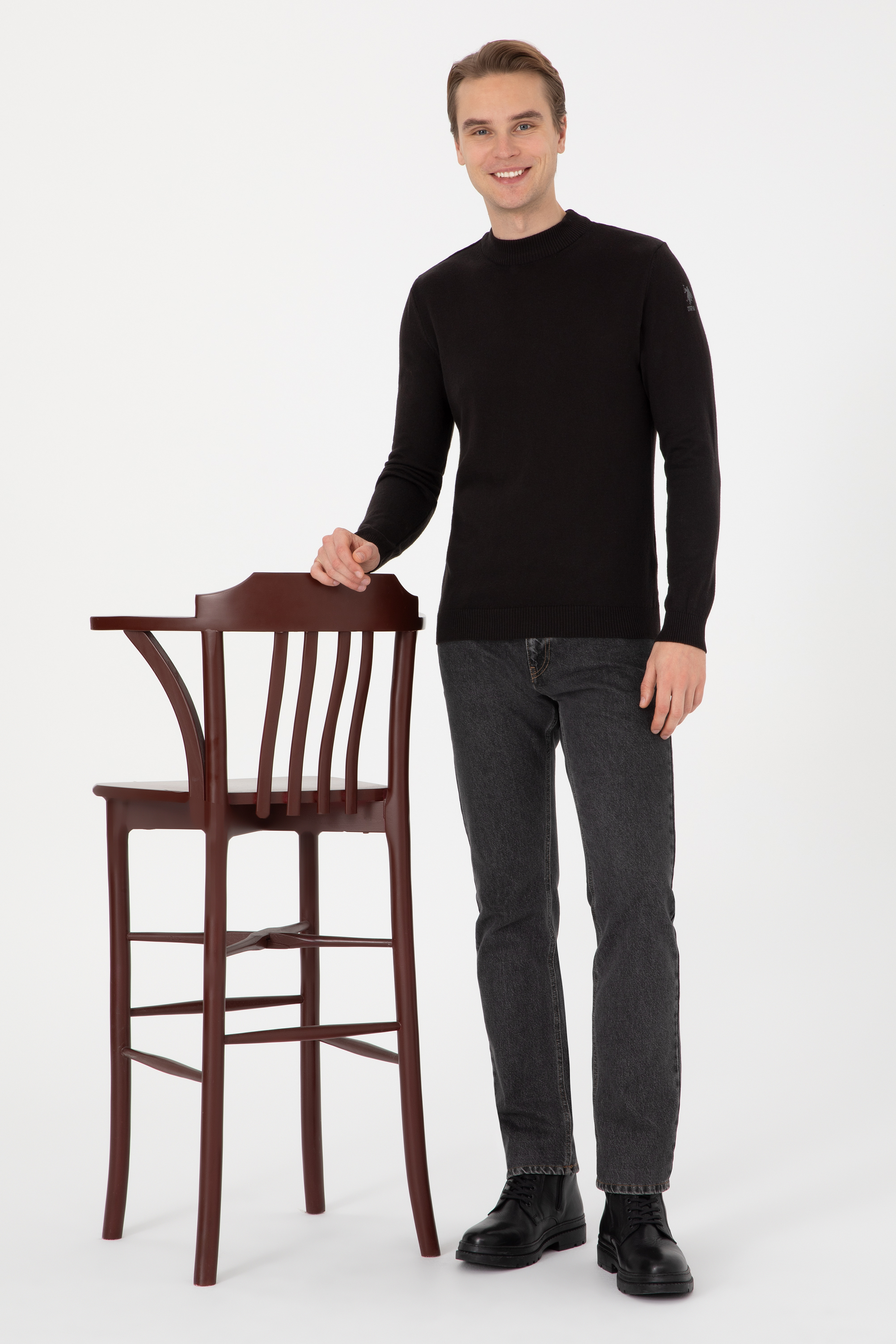 Erkek Slim Fit Polo Yaka Siyah Basic Kazak - Image 4
