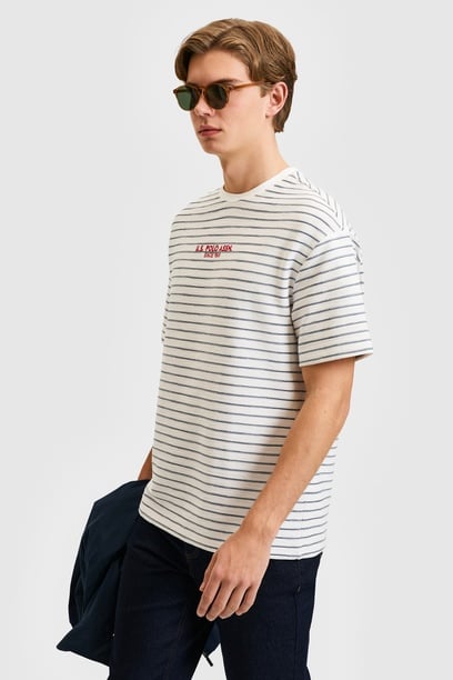 Erkek Comfort Fit Bisiklet Yaka Lacivert Tişört