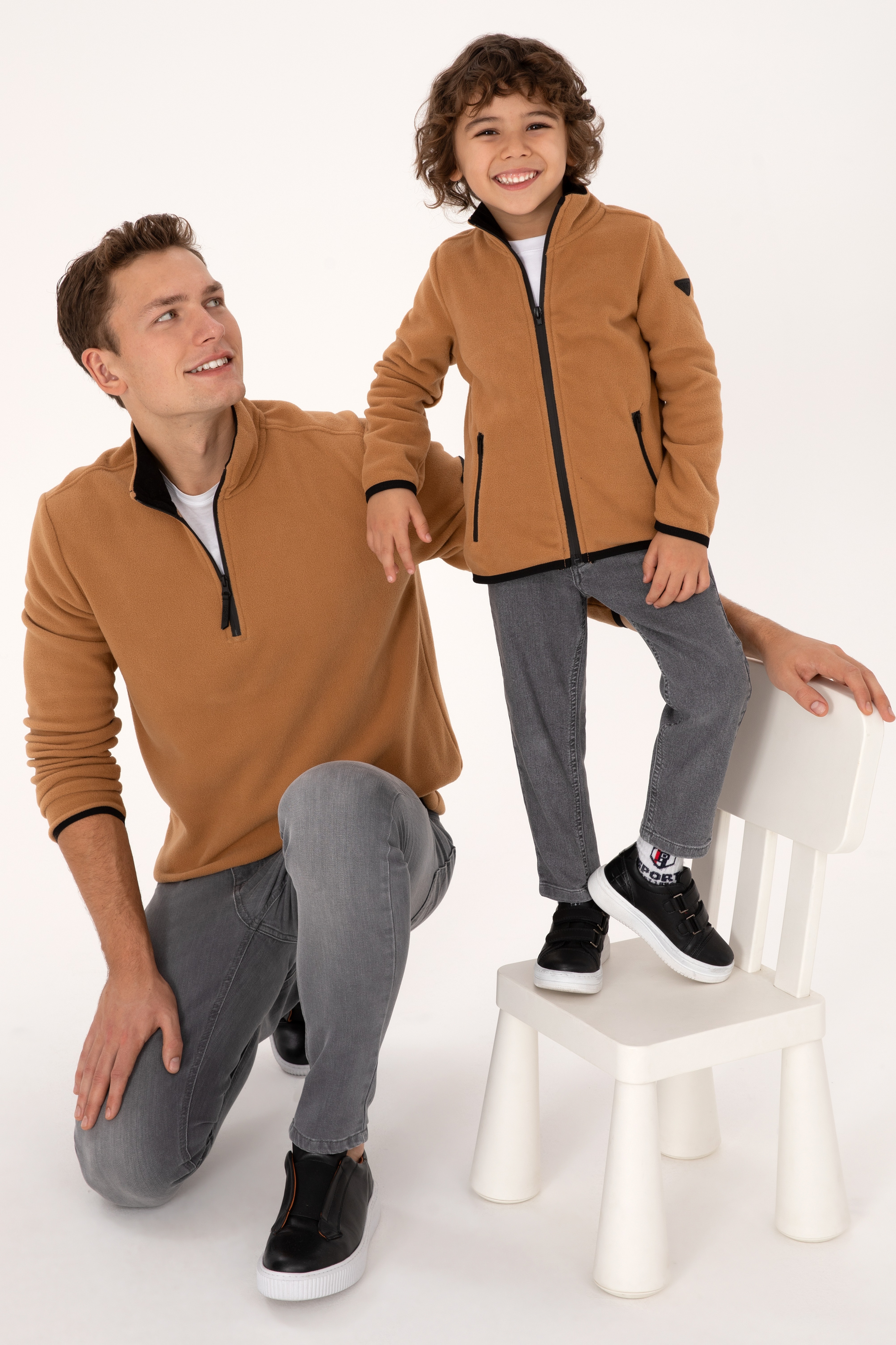 Erkek Çocuk Camel Polar Örme Hırka