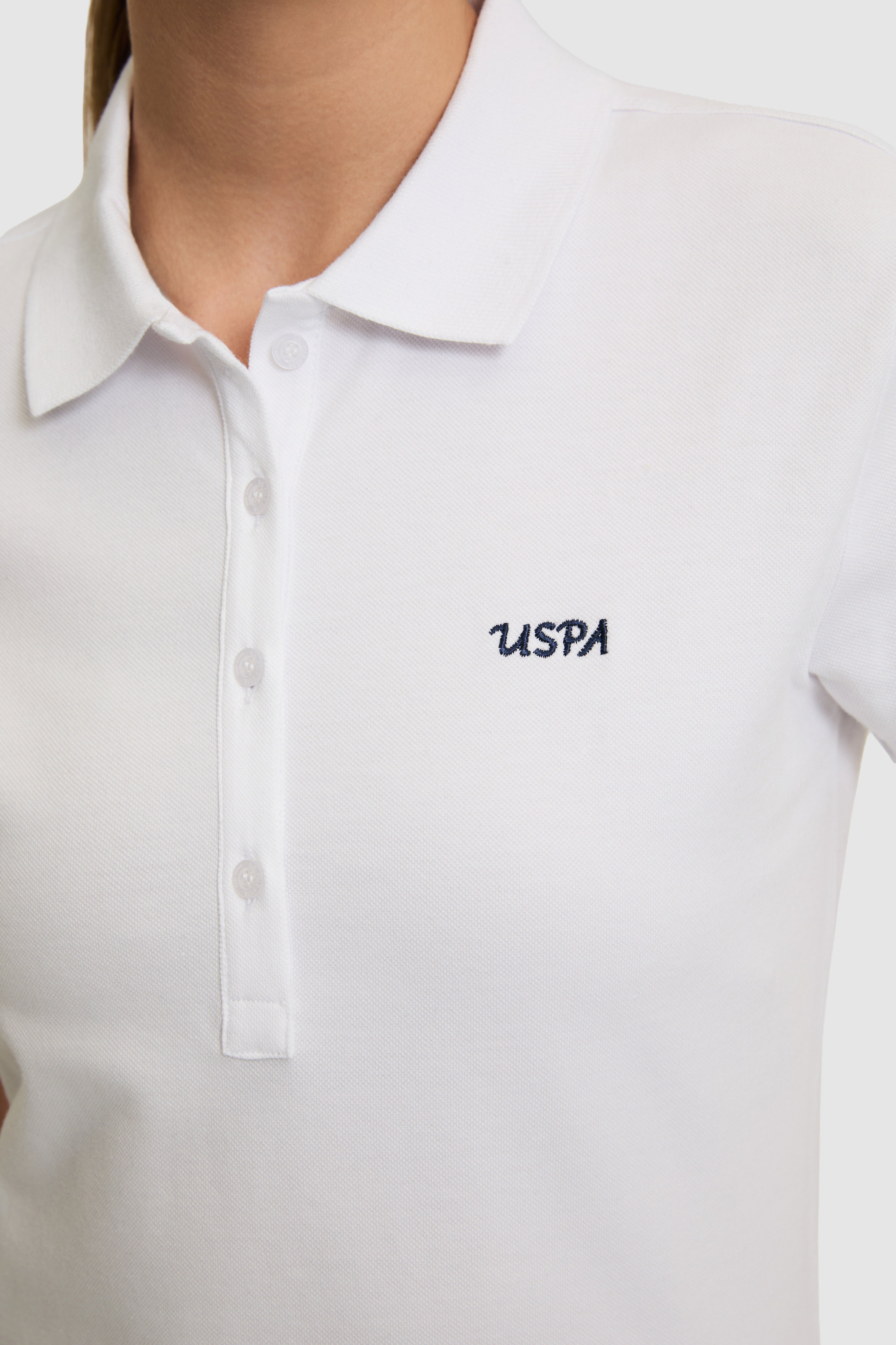 Kadın Beyaz Polo Yaka Basic Tişört