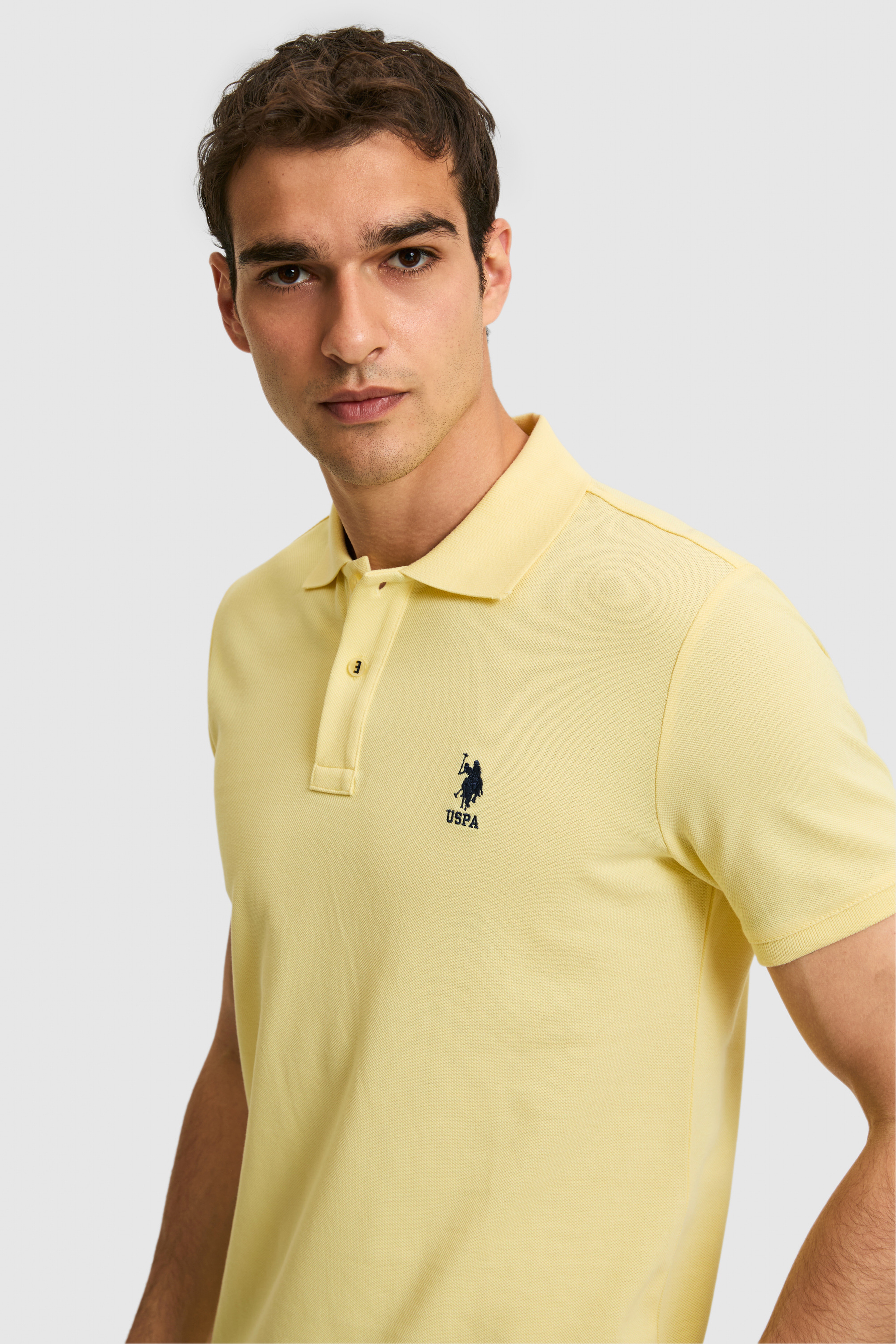 Erkek Slim Fit Polo Yaka Açık Sarı Basic Tişört - Image 2