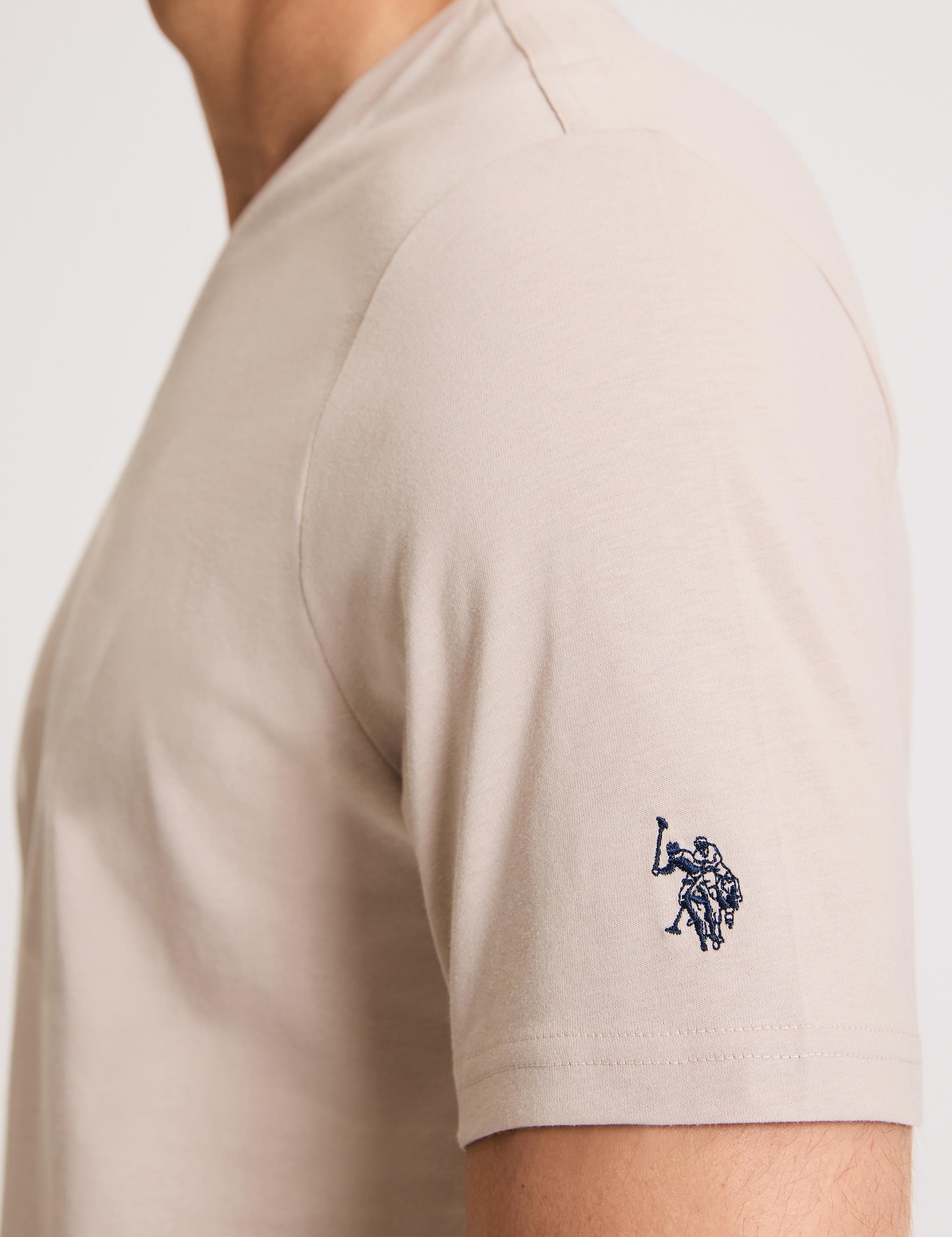 تی شرت یقه هفت رگولار مردانه یو اس پولو | U.S. Polo Assn. - تصویر 6