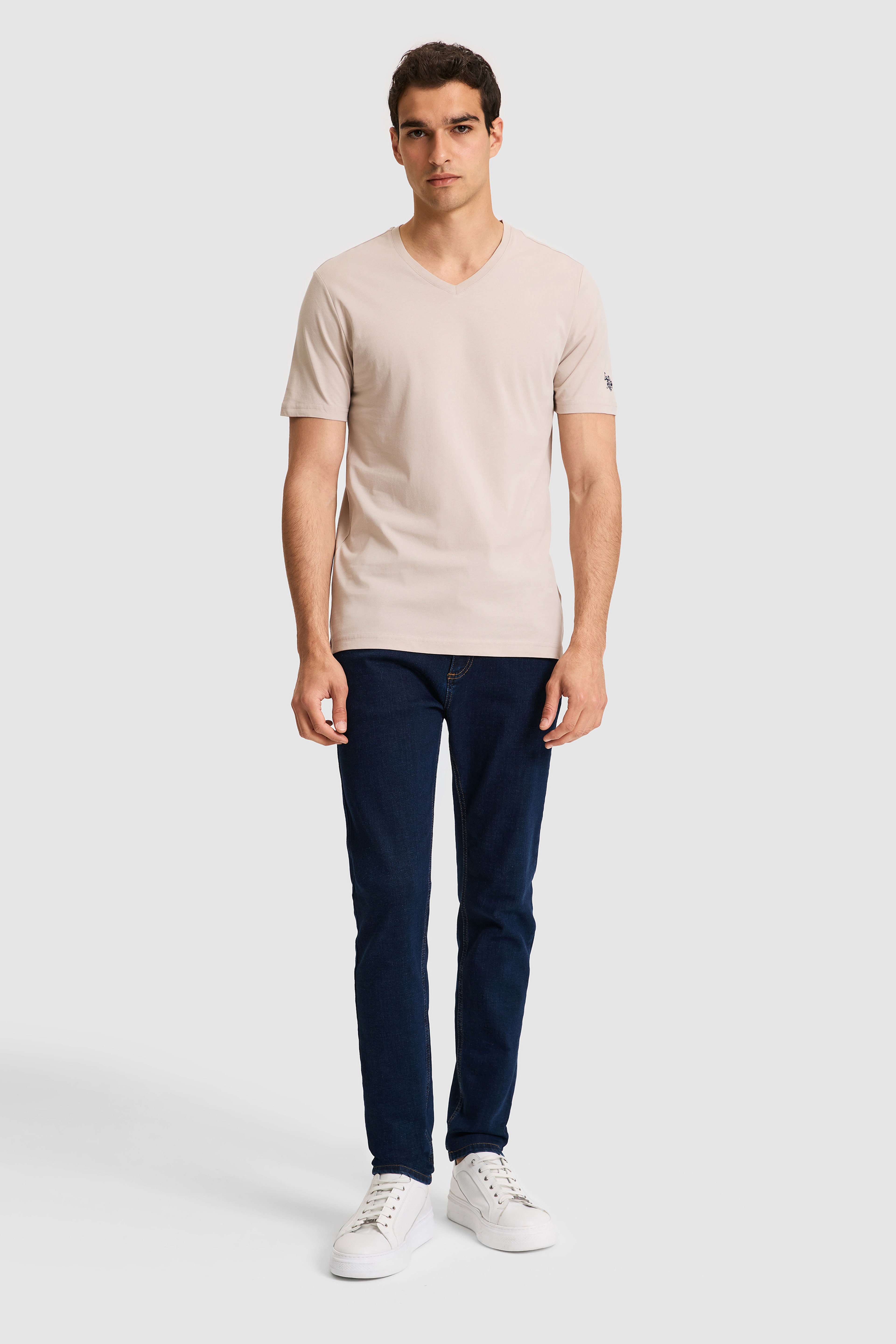 Erkek Regular Fit V Yaka Taş Basic Tişört - Image 4