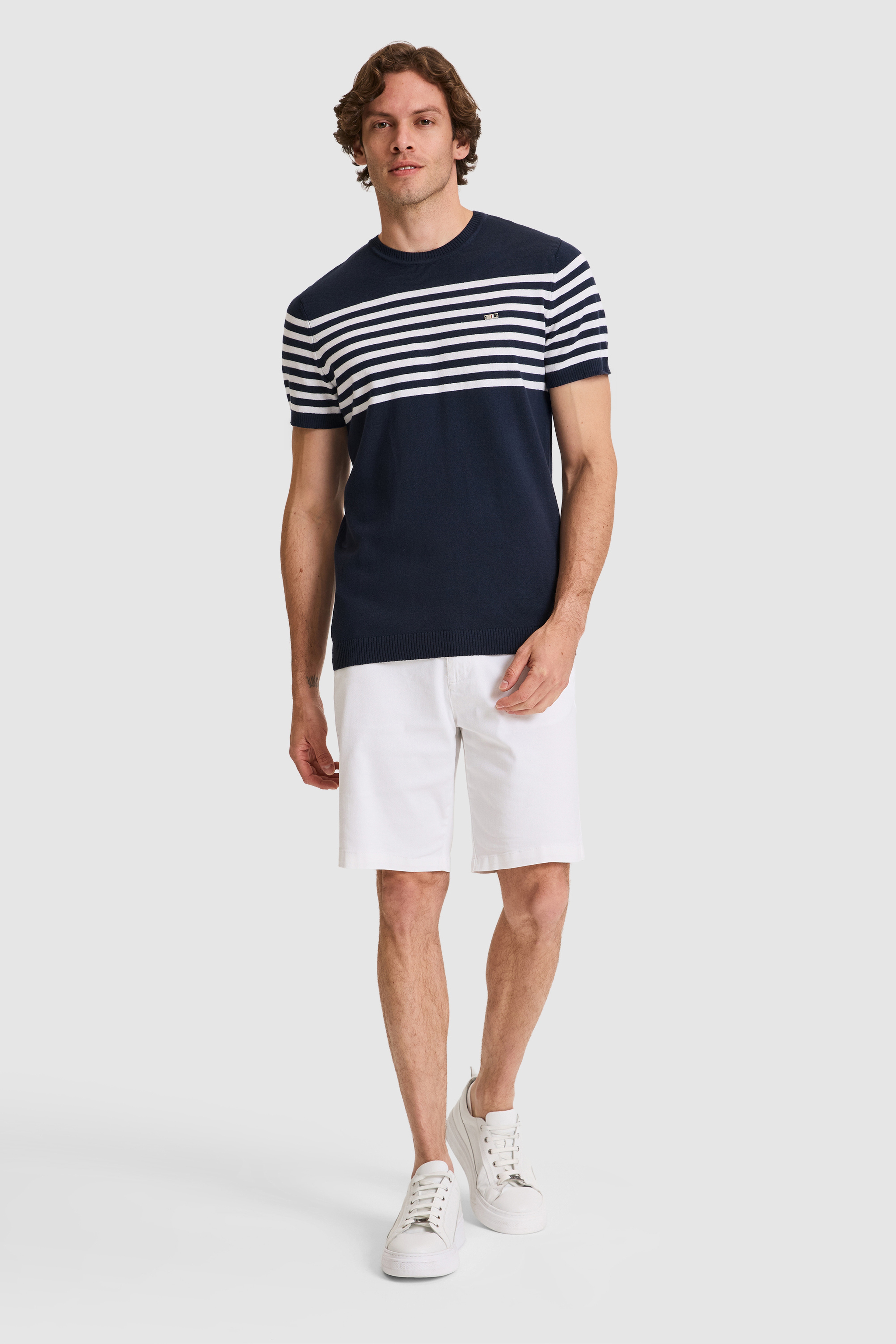 Erkek Slim Fit Bisiklet Yaka Lacivert Triko Tişört - Image 4