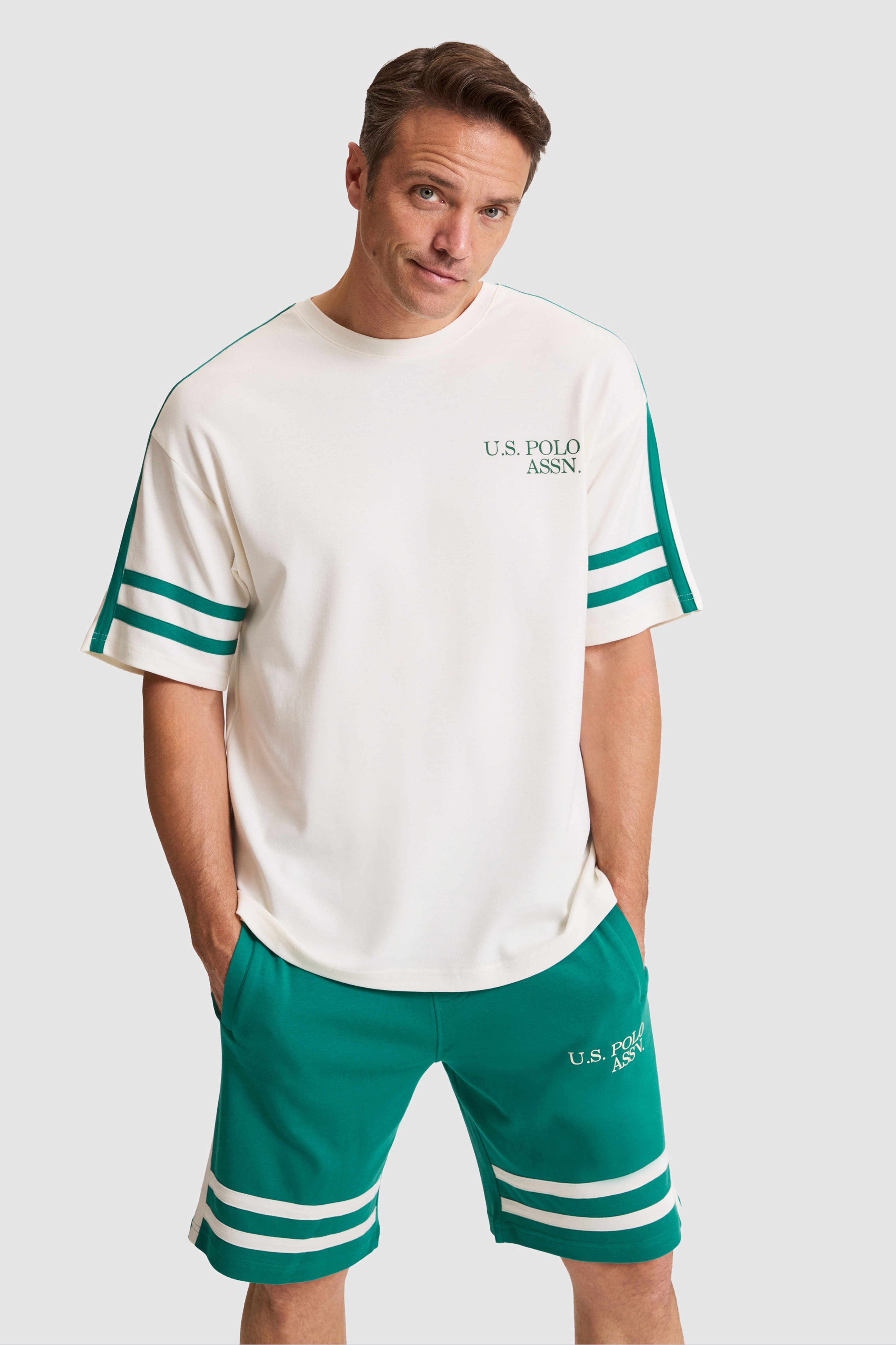 Erkek Krem Comfort Fit Bisiklet Yaka Tişört