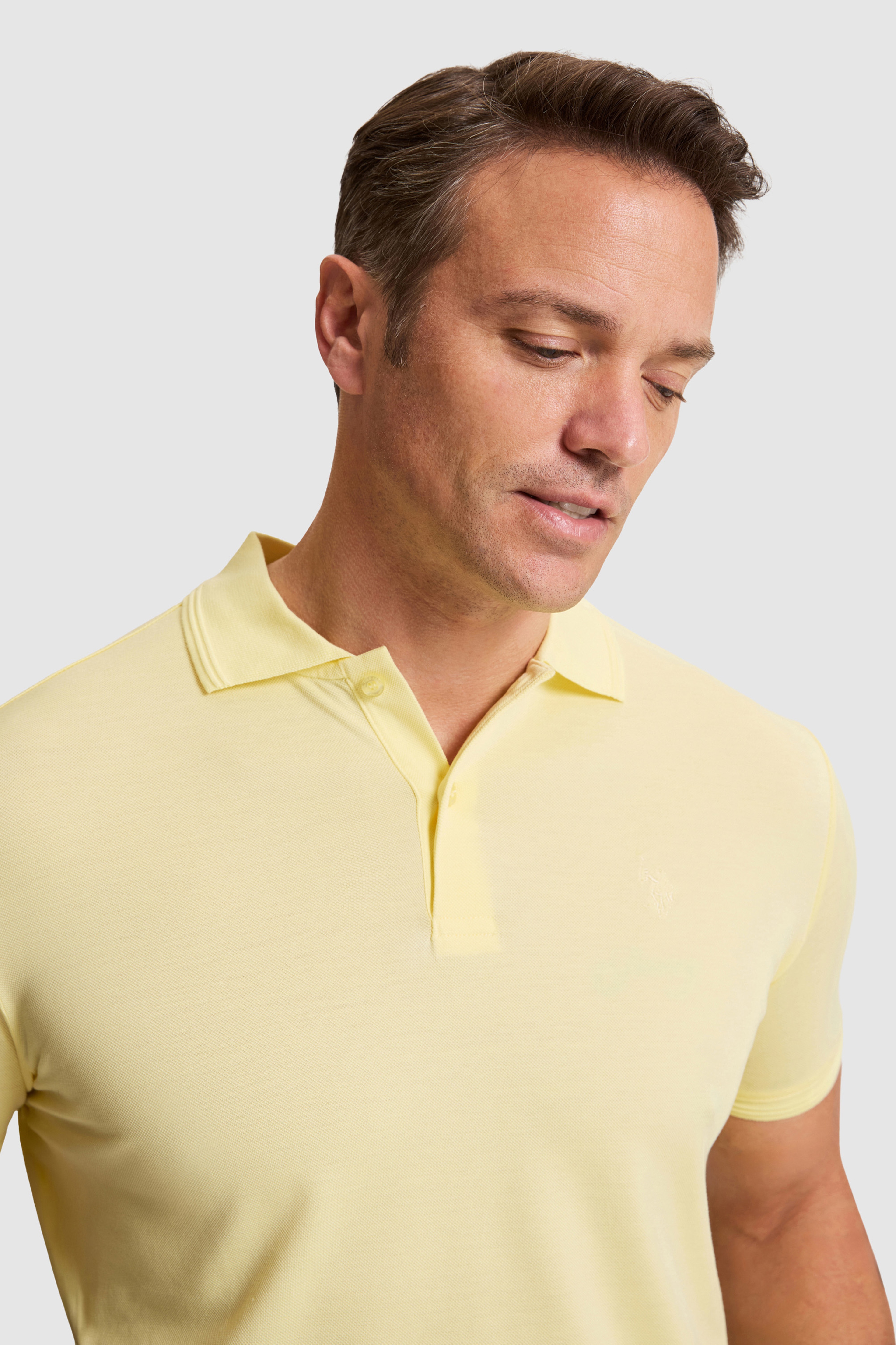 Erkek Açık Sarı Regular Fit Polo Yaka Basic Tişört