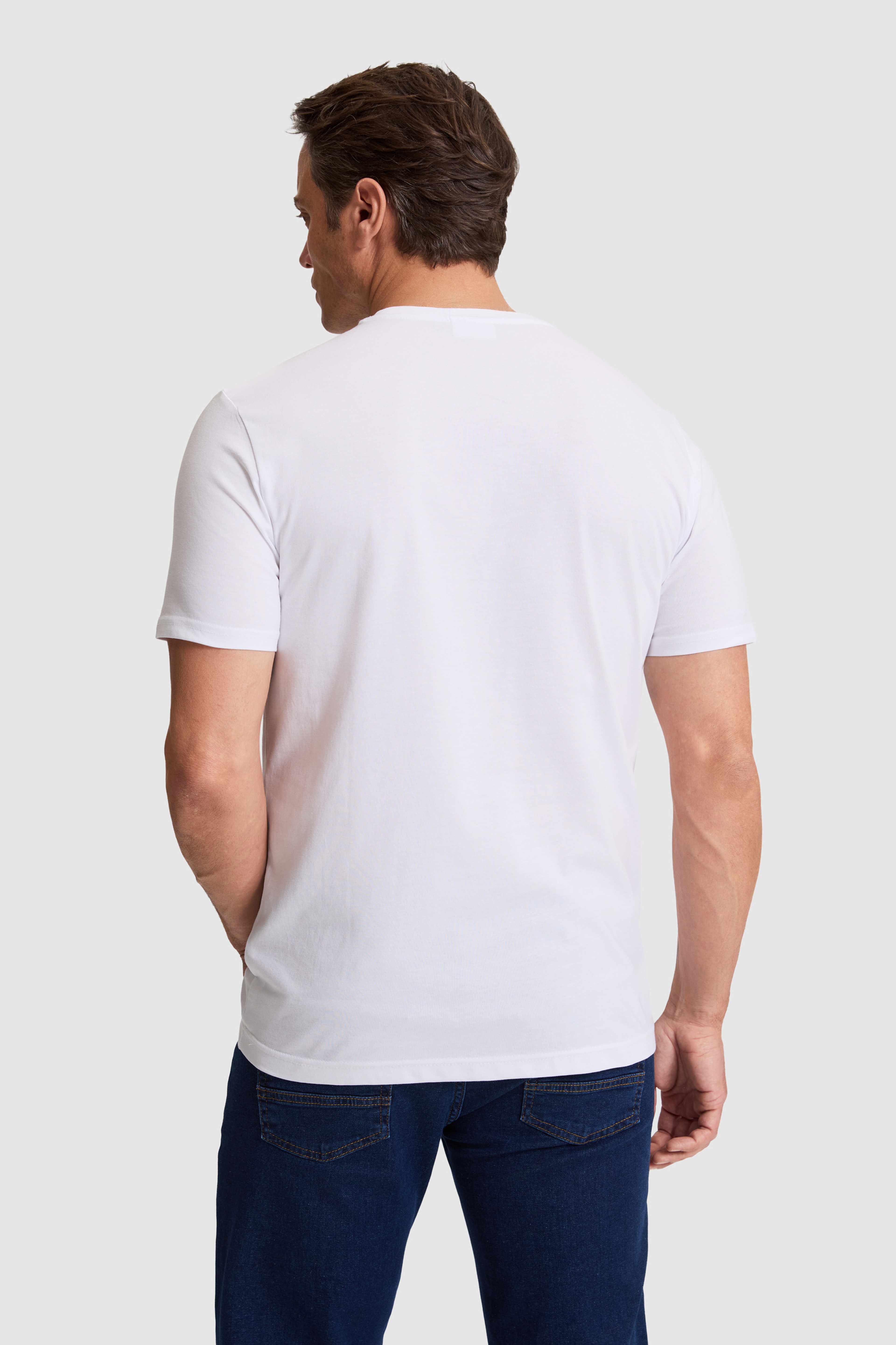 Erkek Beyaz Regular Fit Bisiklet Yaka Basic Tişört - Image 5