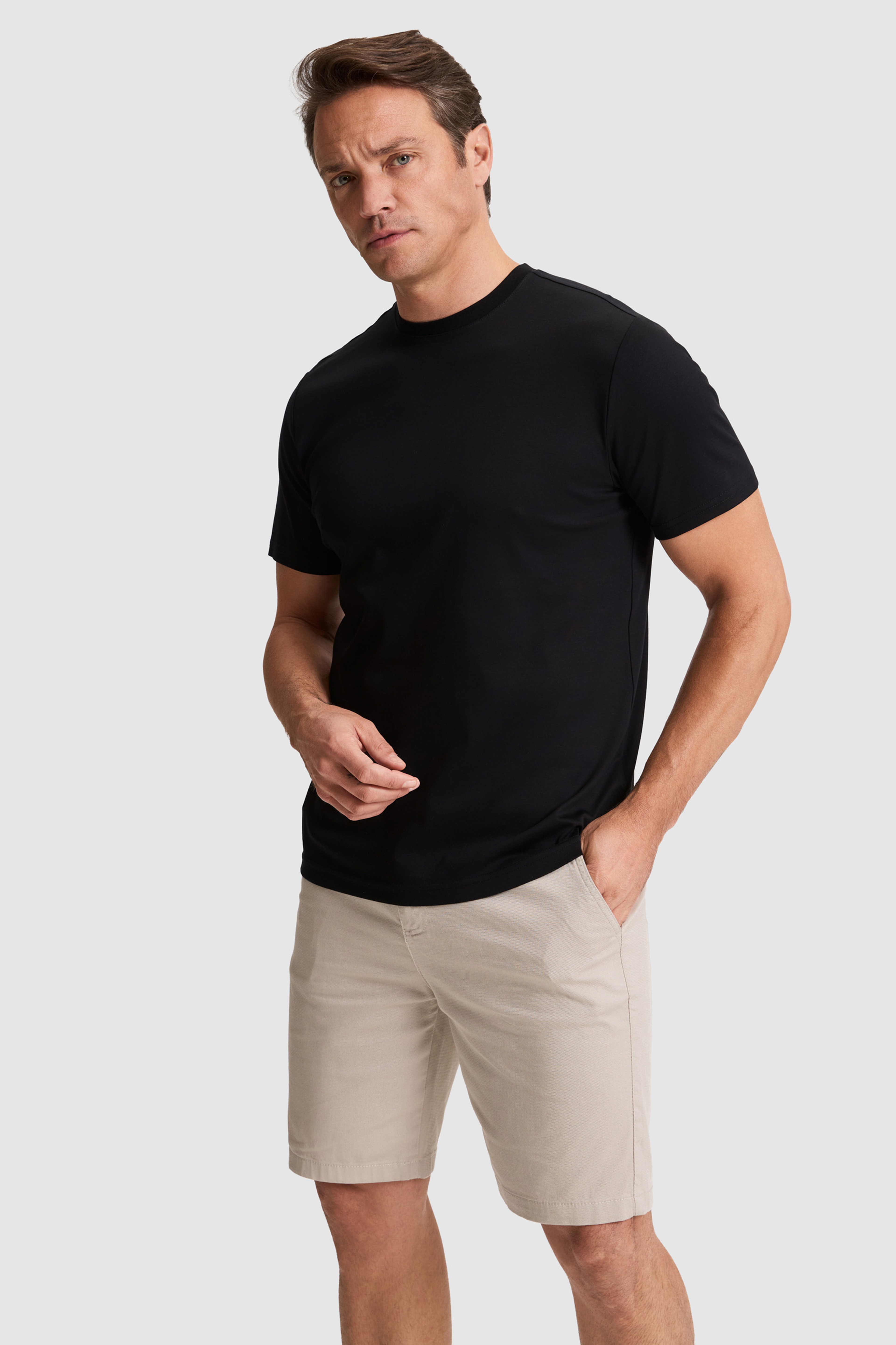 Erkek Siyah Regular Fit Bisiklet Yaka Basic Tişört - Image 1
