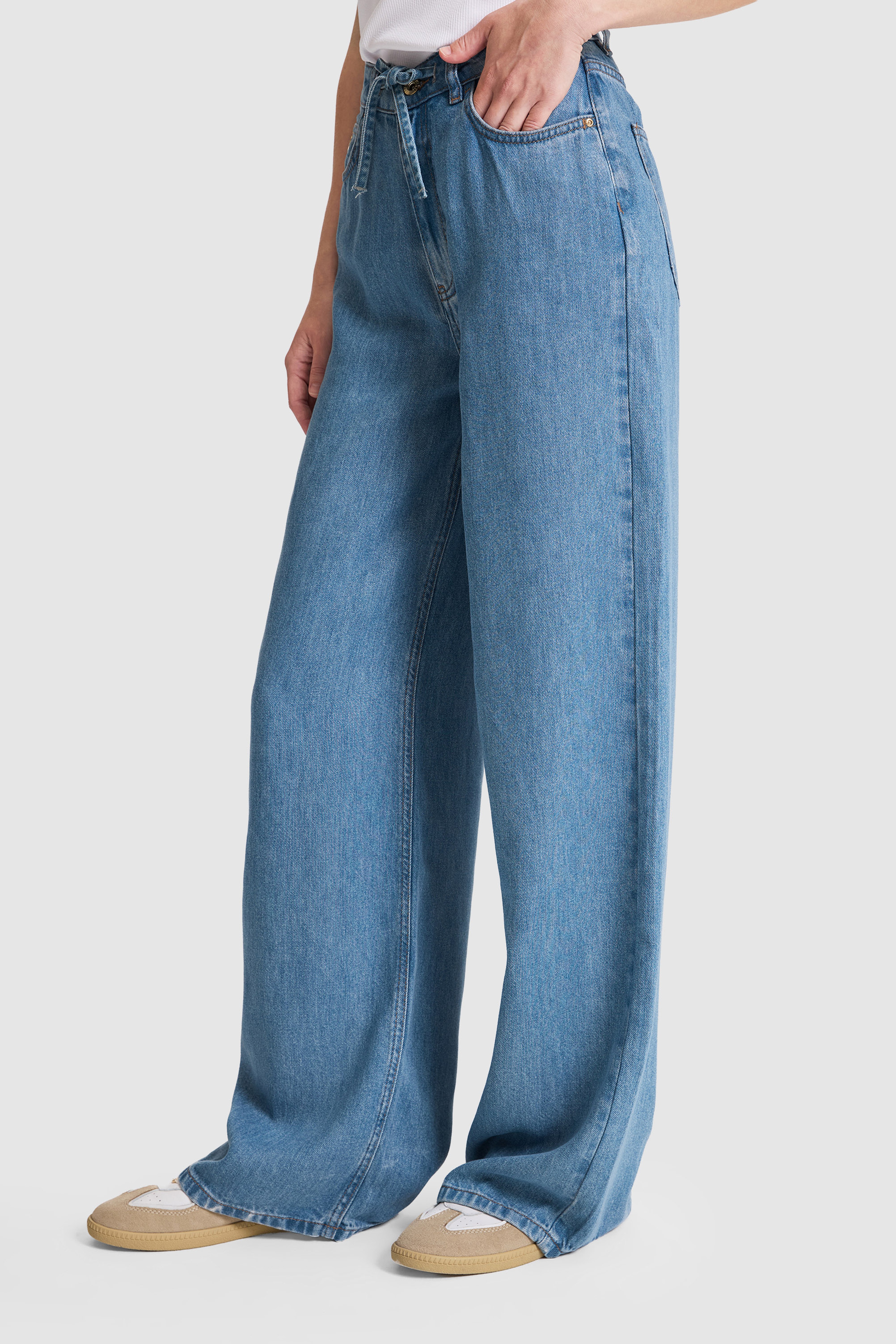 Kadın Açık Mavi Jean Pantolon - Image 4