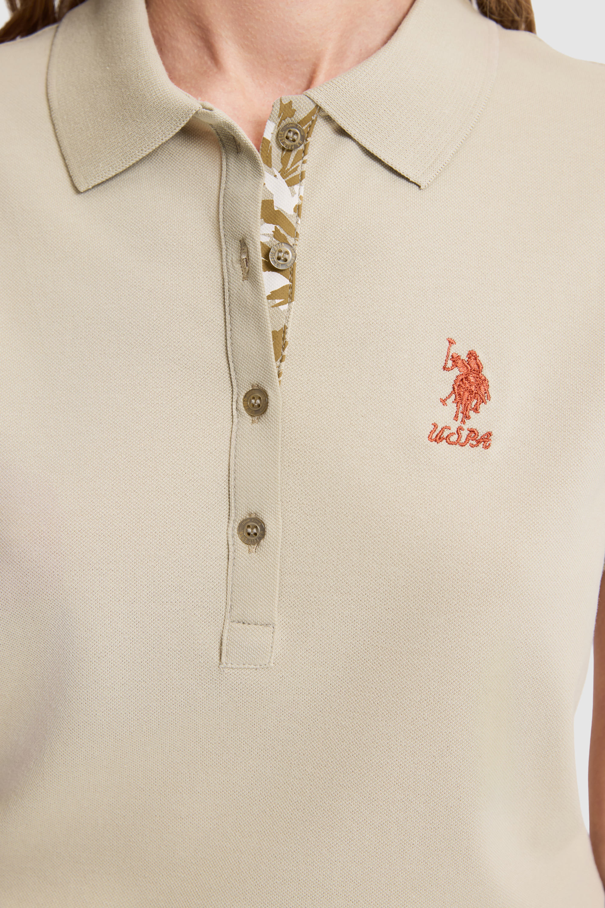 Kadın Açık Haki Polo Yaka Basic Tişört - 50321798165