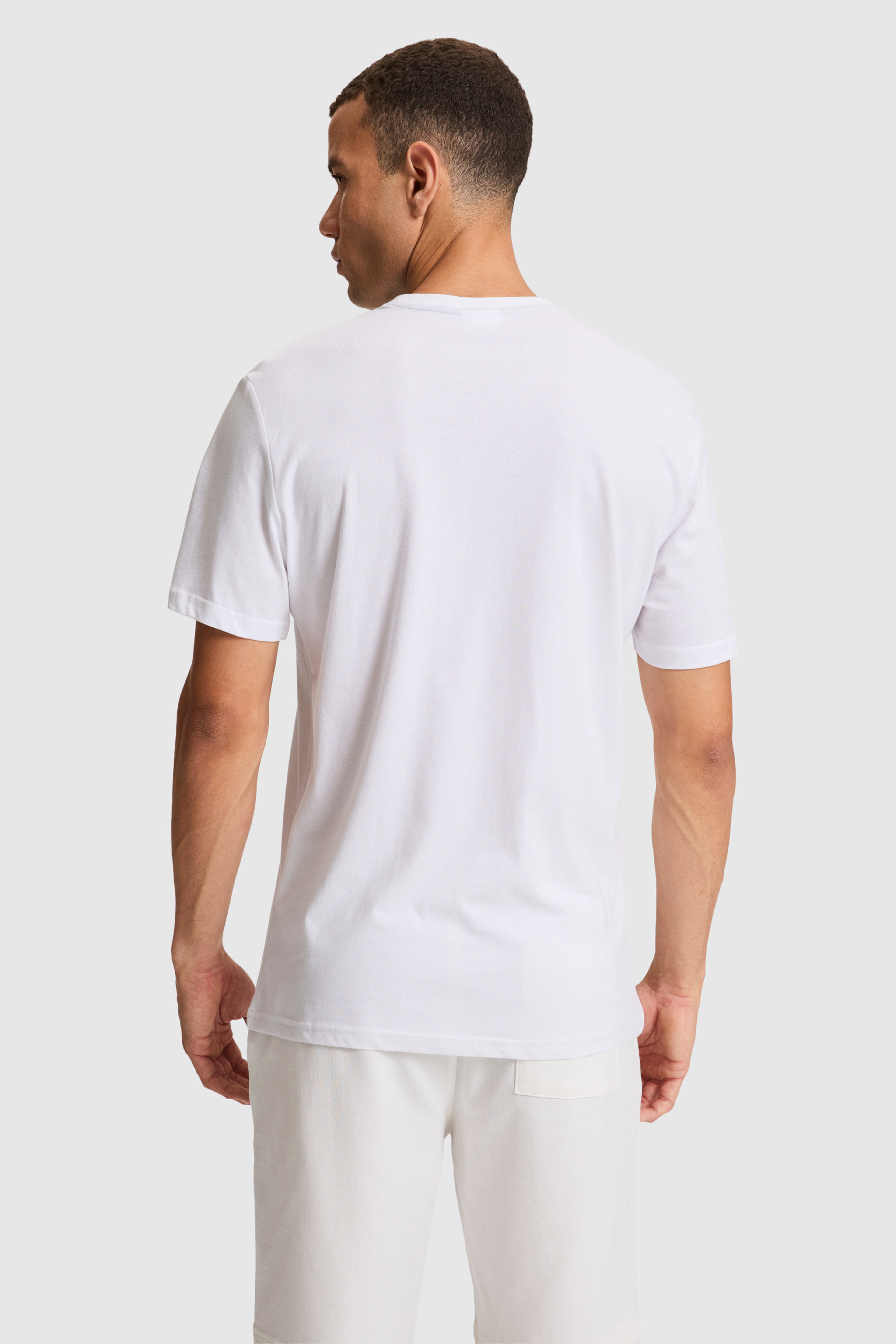 Erkek Beyaz Regular Fit Bisiklet Yaka Tişört - Image 5
