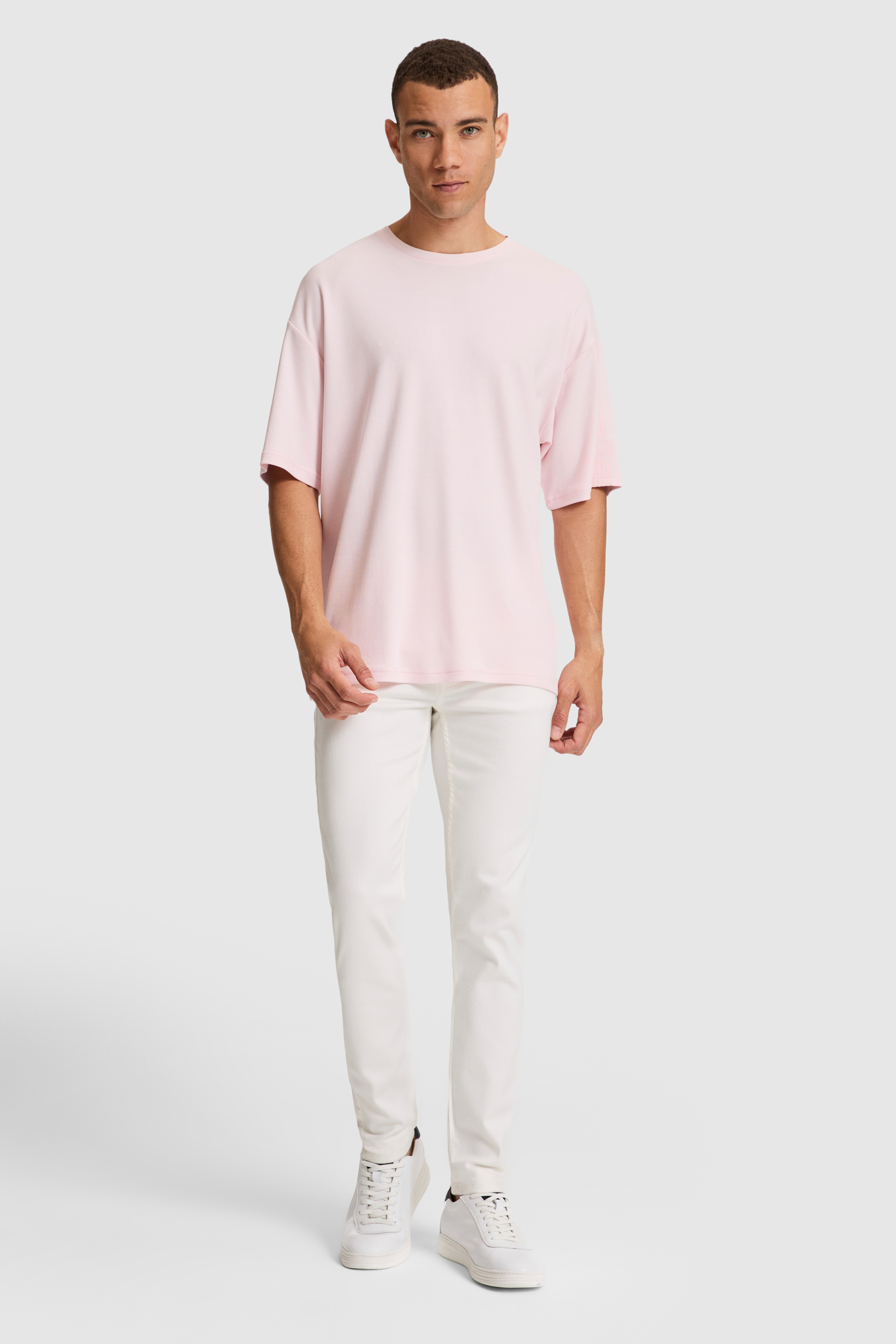Erkek Açık Pembe Comfort Fit Bisiklet Yaka Tişört