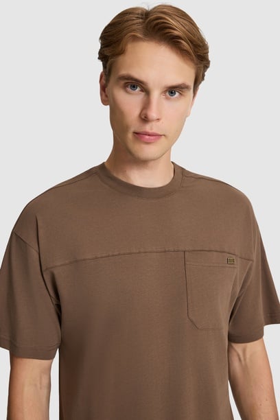 Erkek Kahverengi Comfort Fit Bisiklet Yaka Tişört