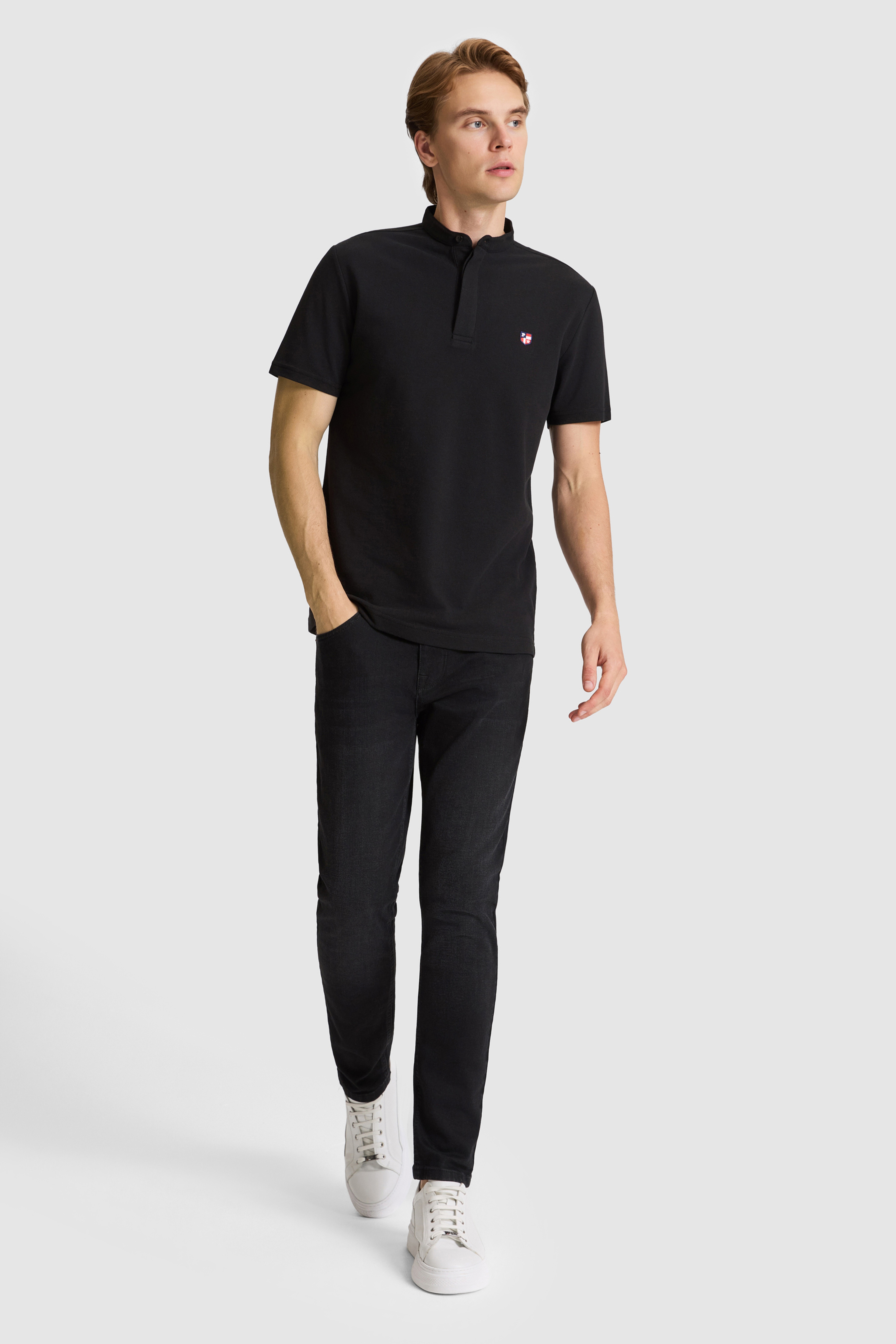 Erkek Siyah Regular Fit Hakim Yaka Basic Tişört