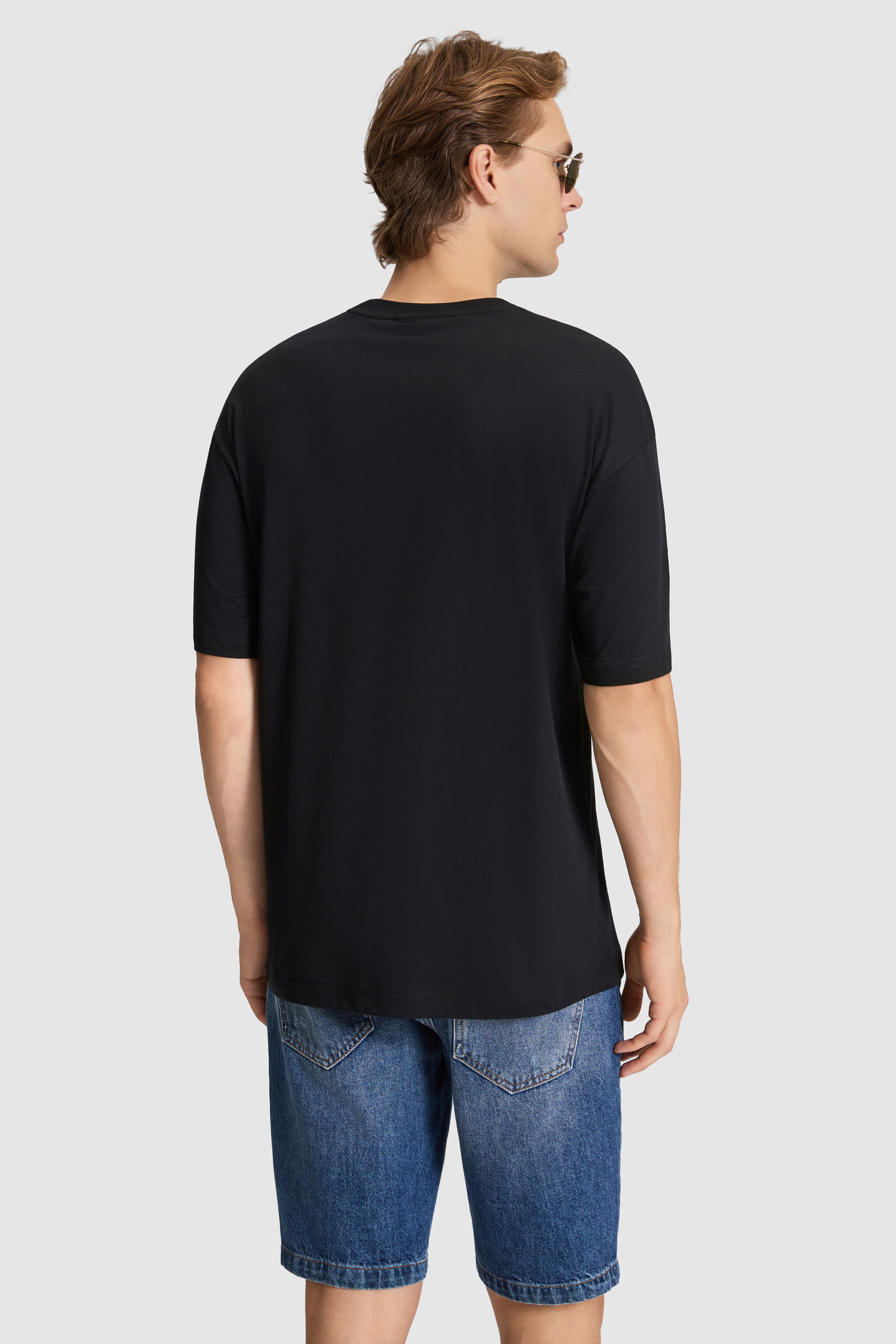 Erkek Siyah Comfort Fit Bisiklet Yaka Basic Tişört - Image 5