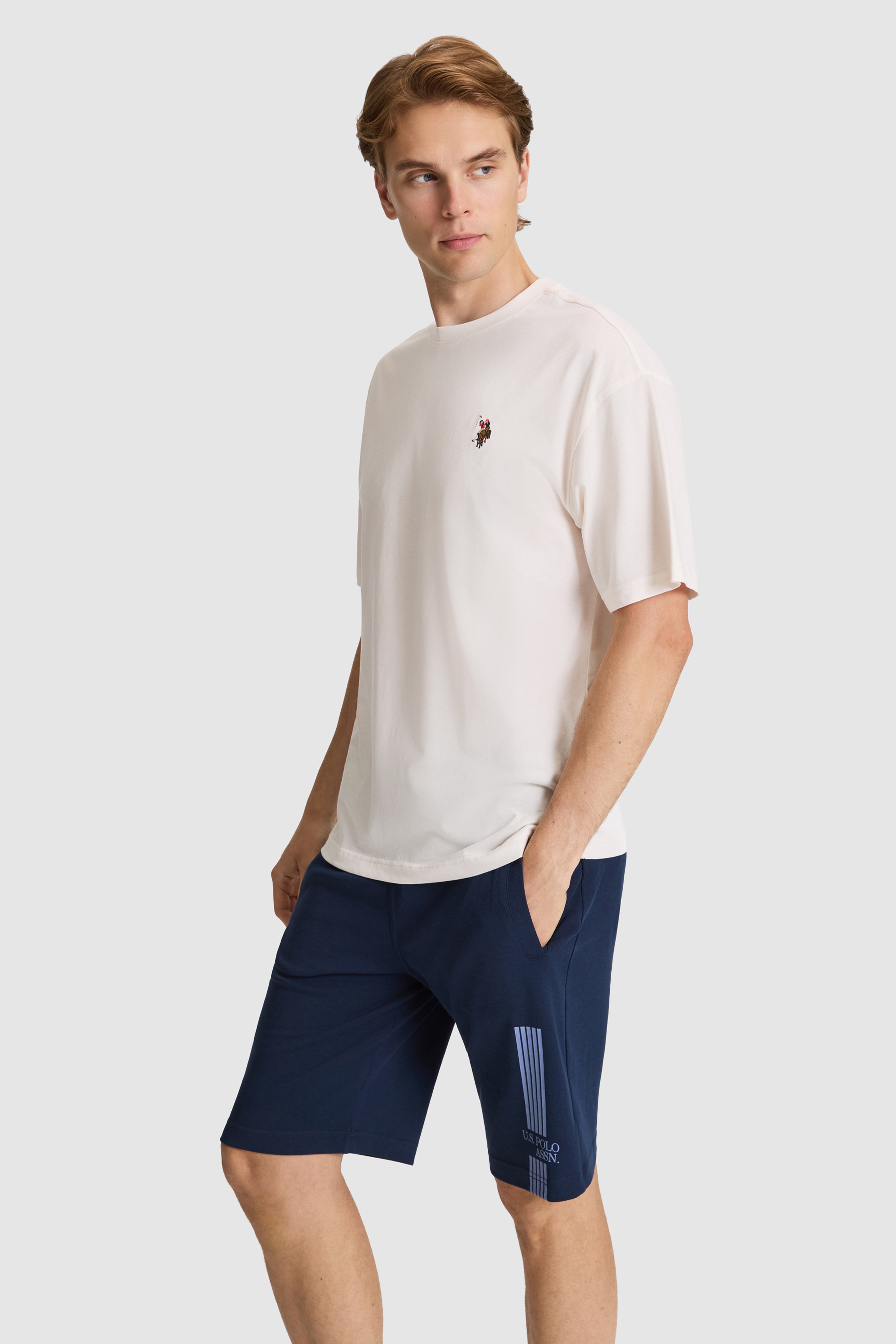 Erkek Krem Comfort Fit Bisiklet Yaka Basic Tişört - Image 1