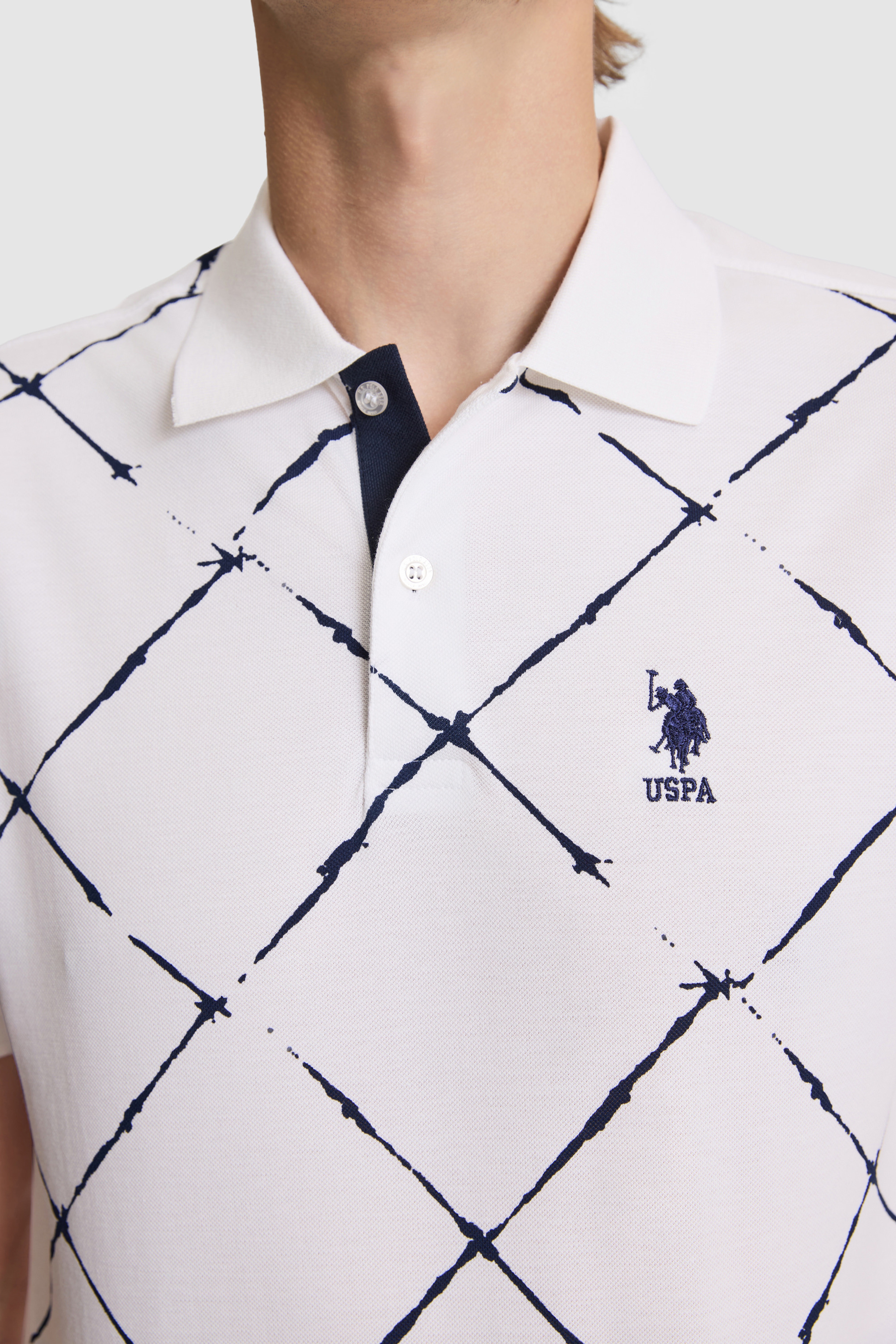 Erkek Beyaz Regular Fit Polo Yaka Tişört