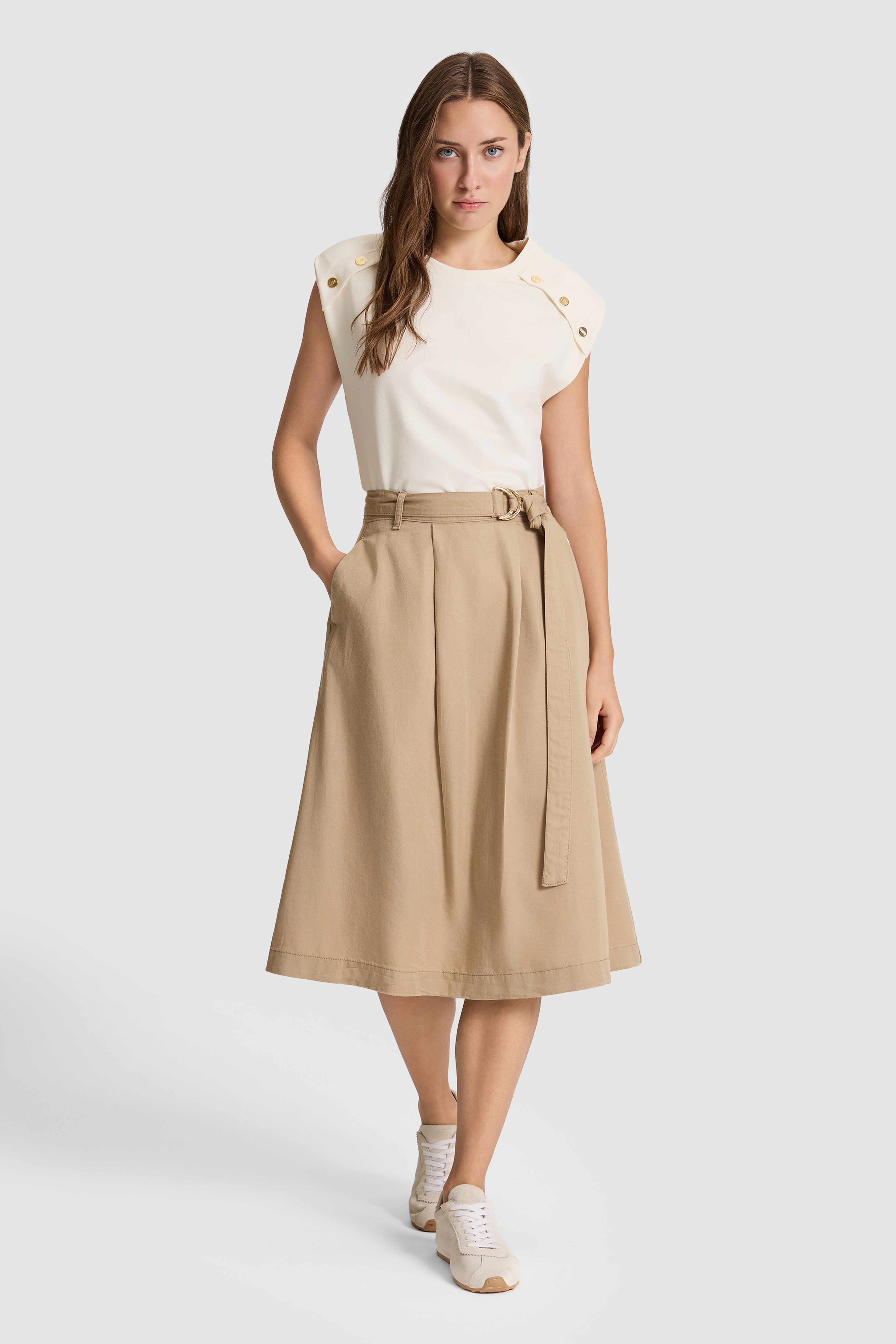 Kadın Krem Bisiklet Yaka Tişört