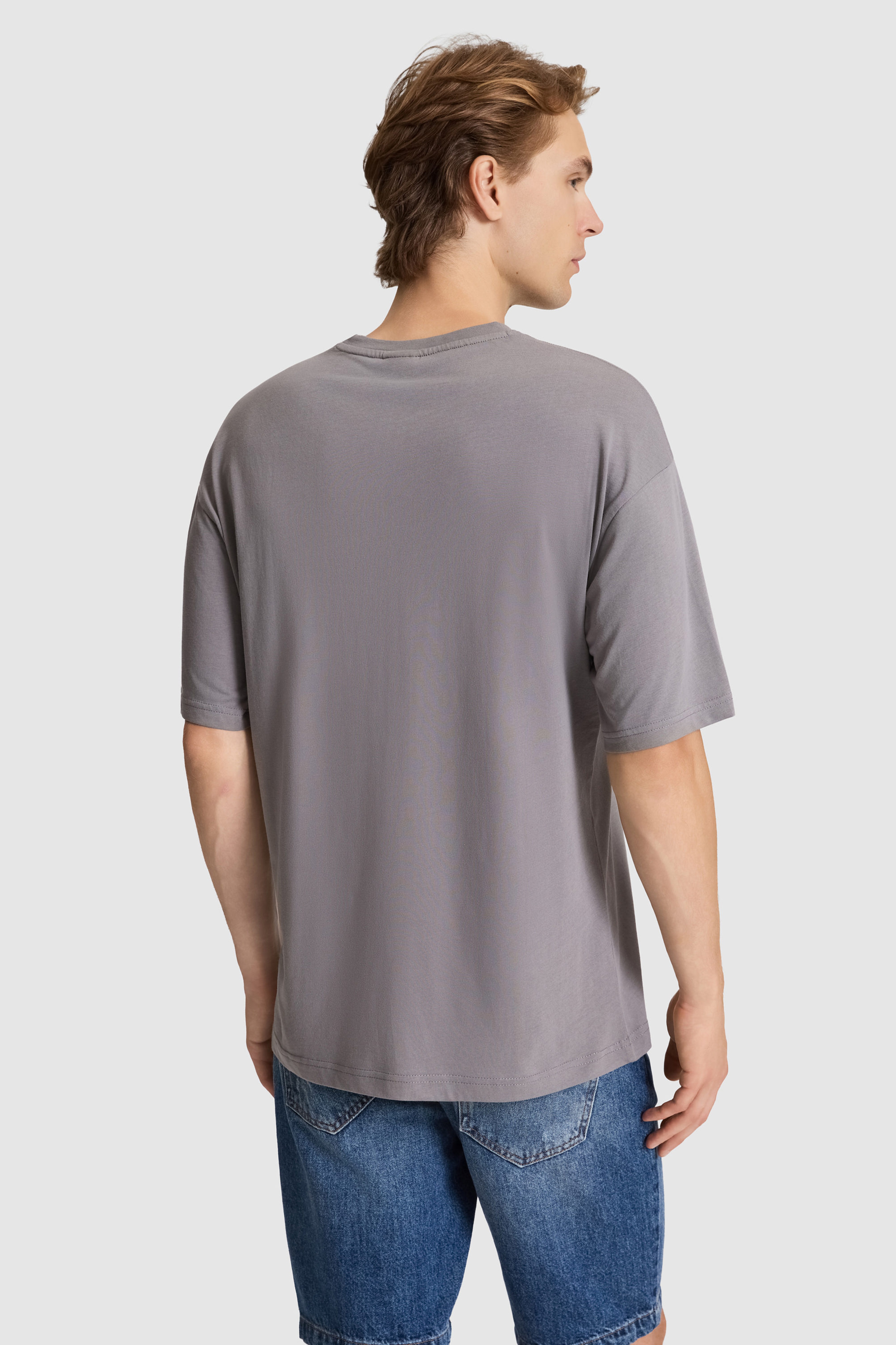 Erkek Gri Comfort Fit Bisiklet Yaka Basic Tişört - Image 5