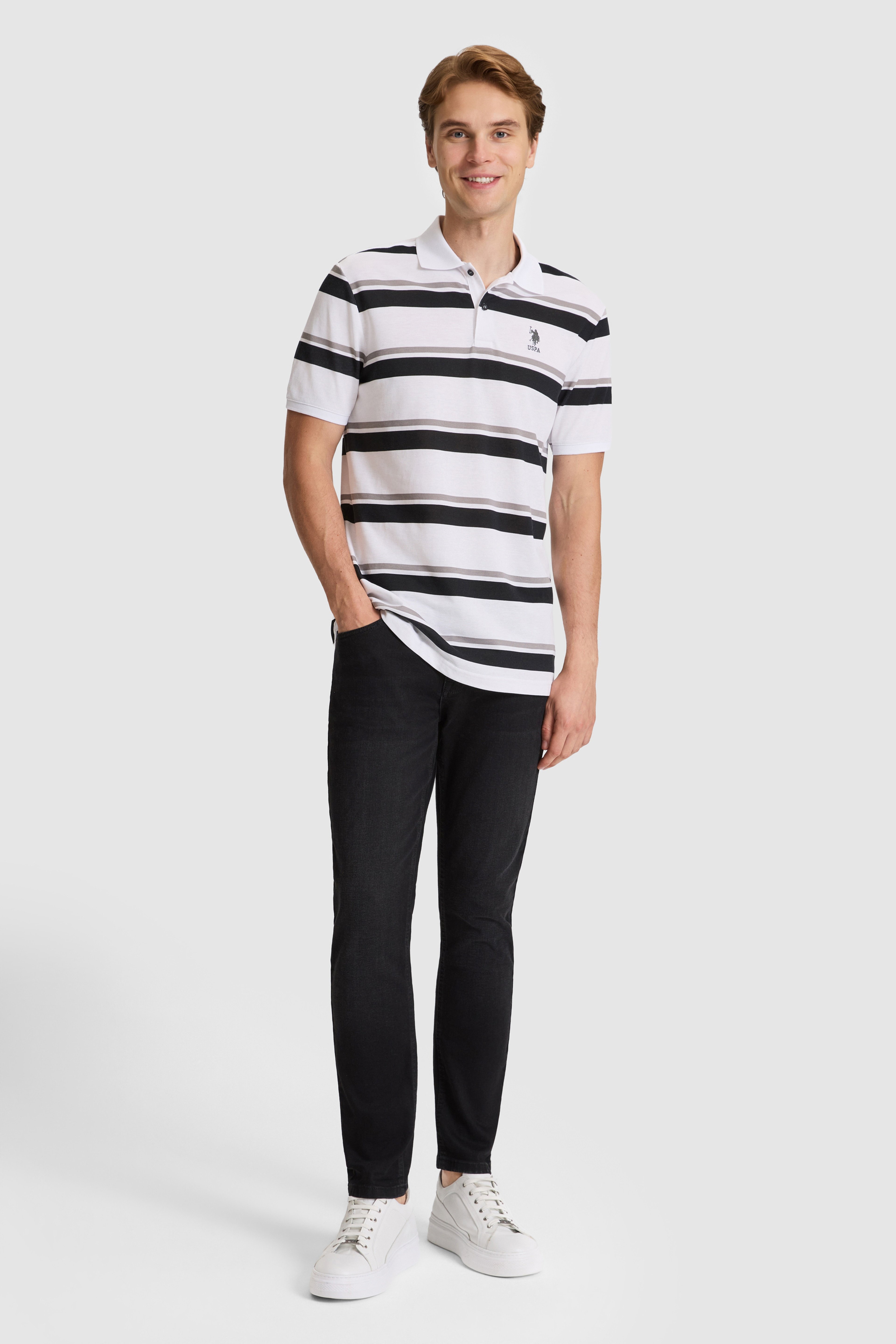 Erkek Siyah Regular Fit Polo Yaka Tişört