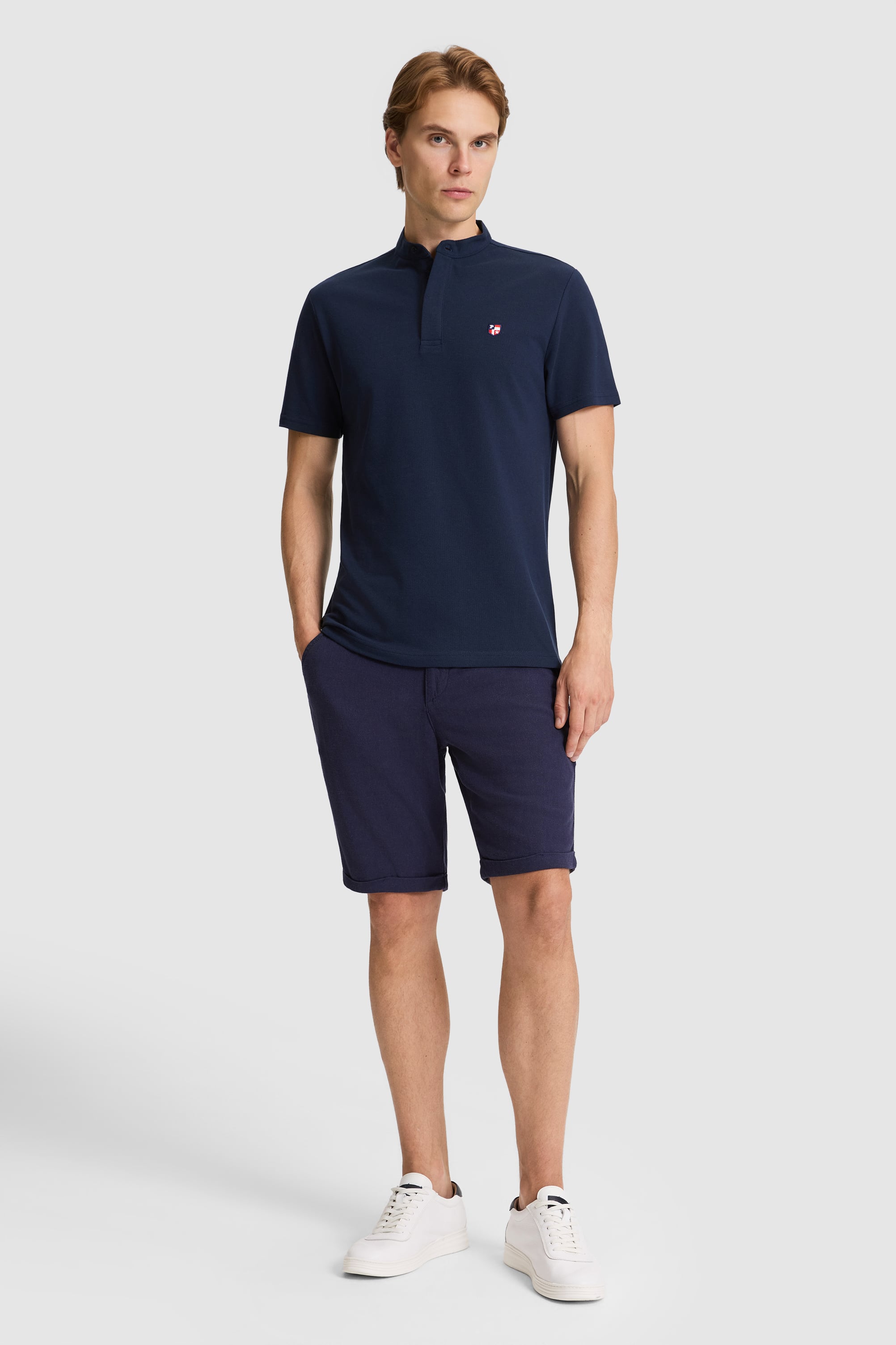 Erkek Lacivert Regular Fit Hakim Yaka Basic Tişört - Image 4