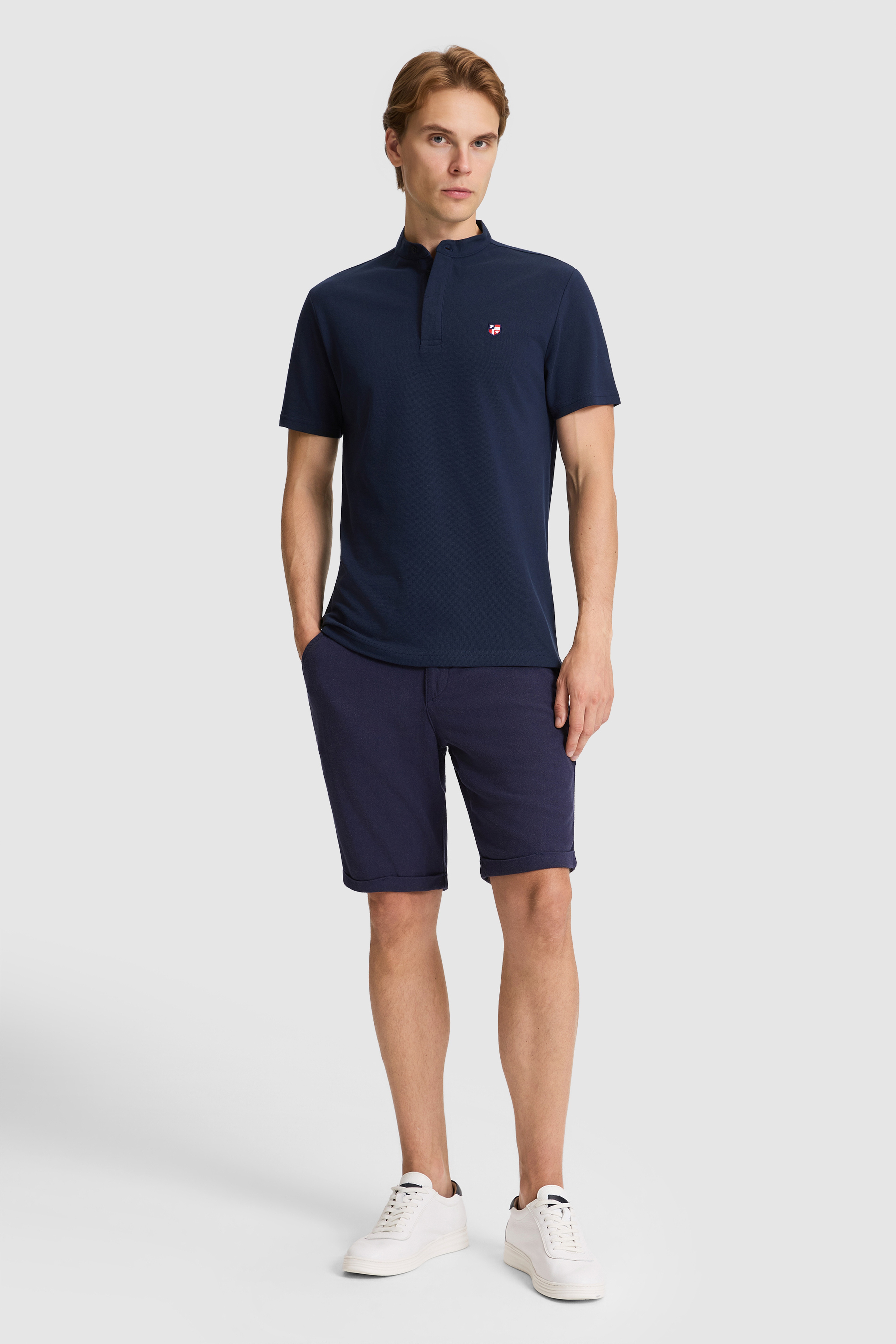 Erkek Lacivert Regular Fit Hakim Yaka Basic Tişört