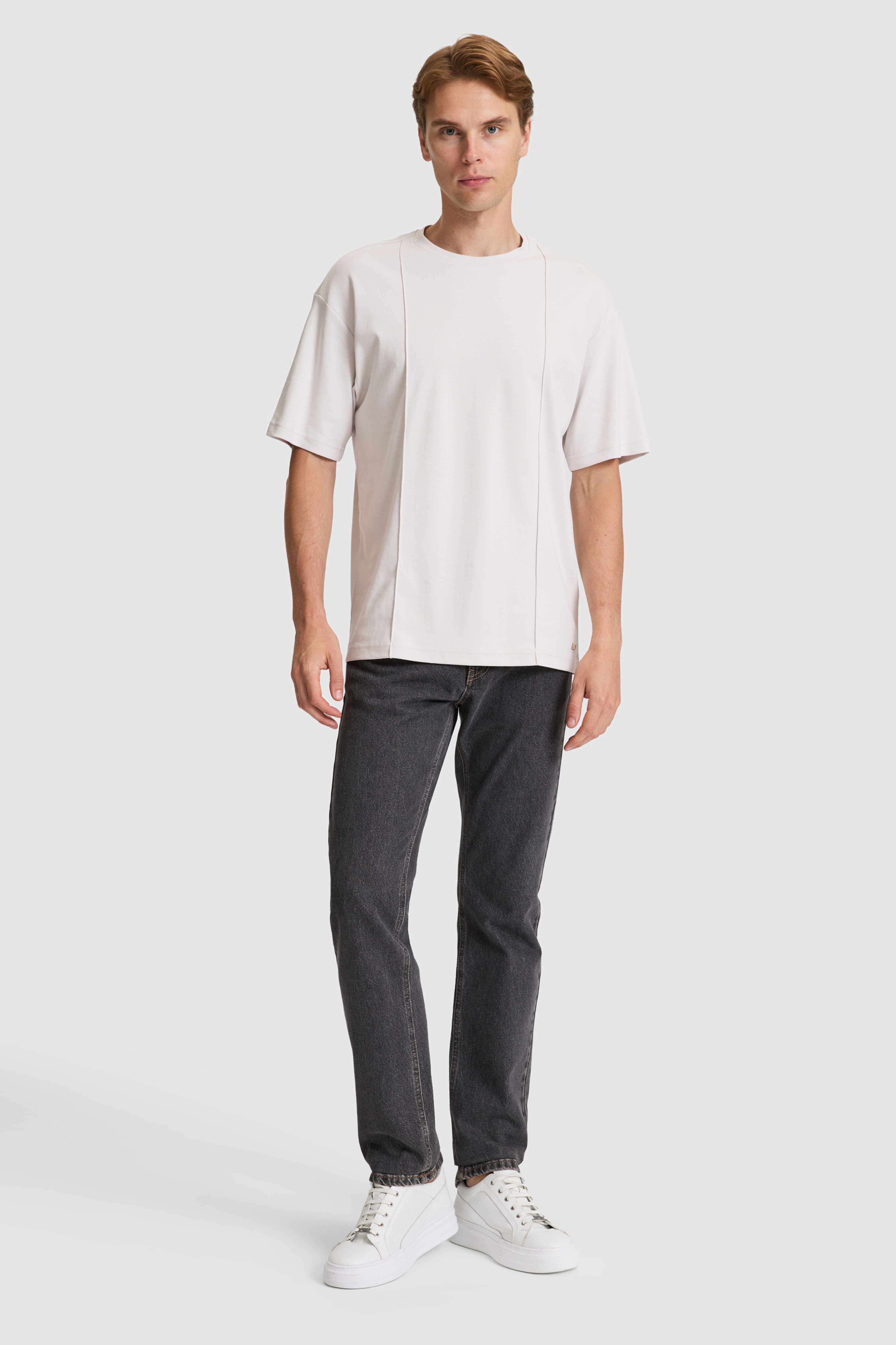 Erkek Açık Gri Comfort Fit Bisiklet Yaka Tişört