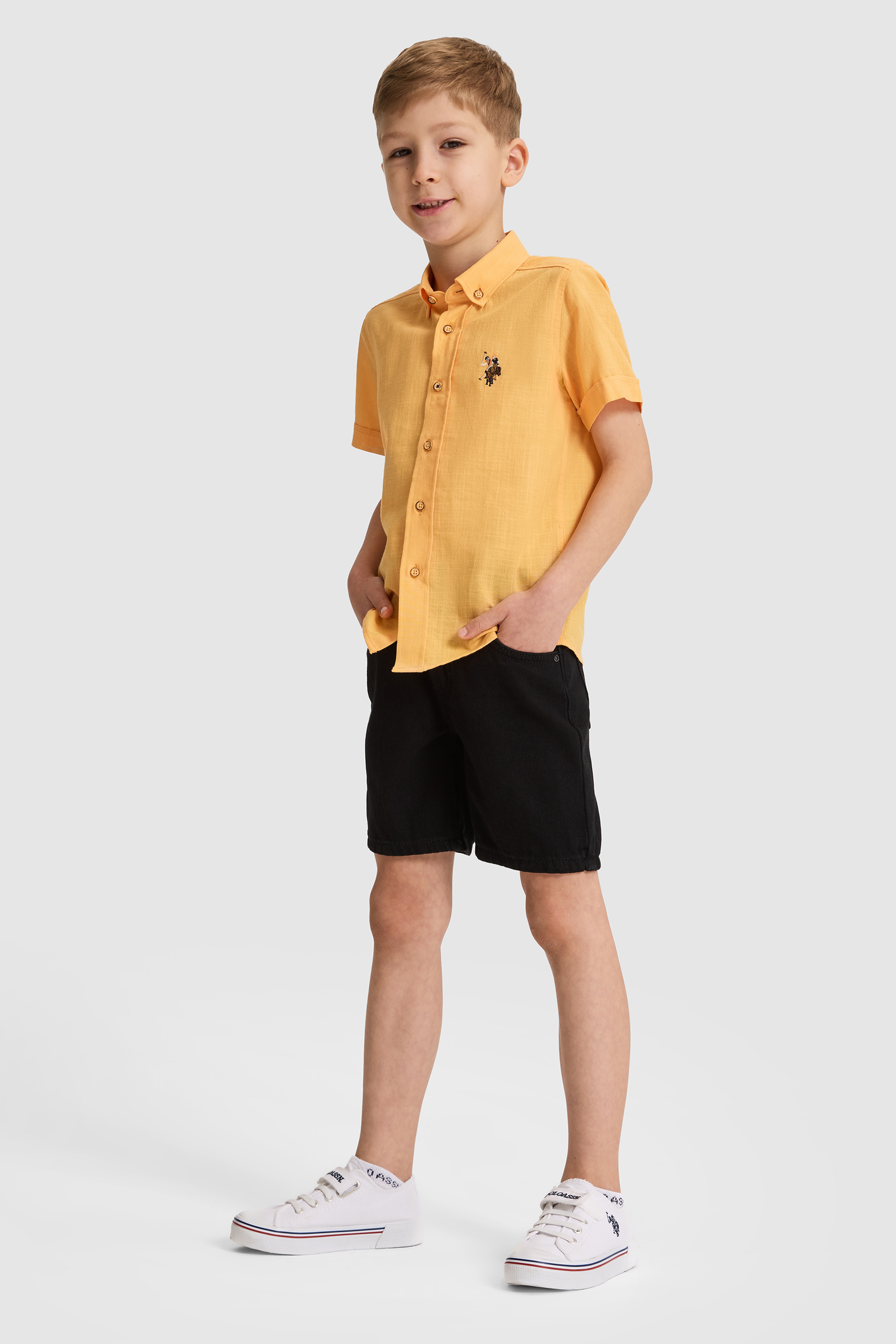 Erkek Çocuk Siyah Jean Şort - Image 3