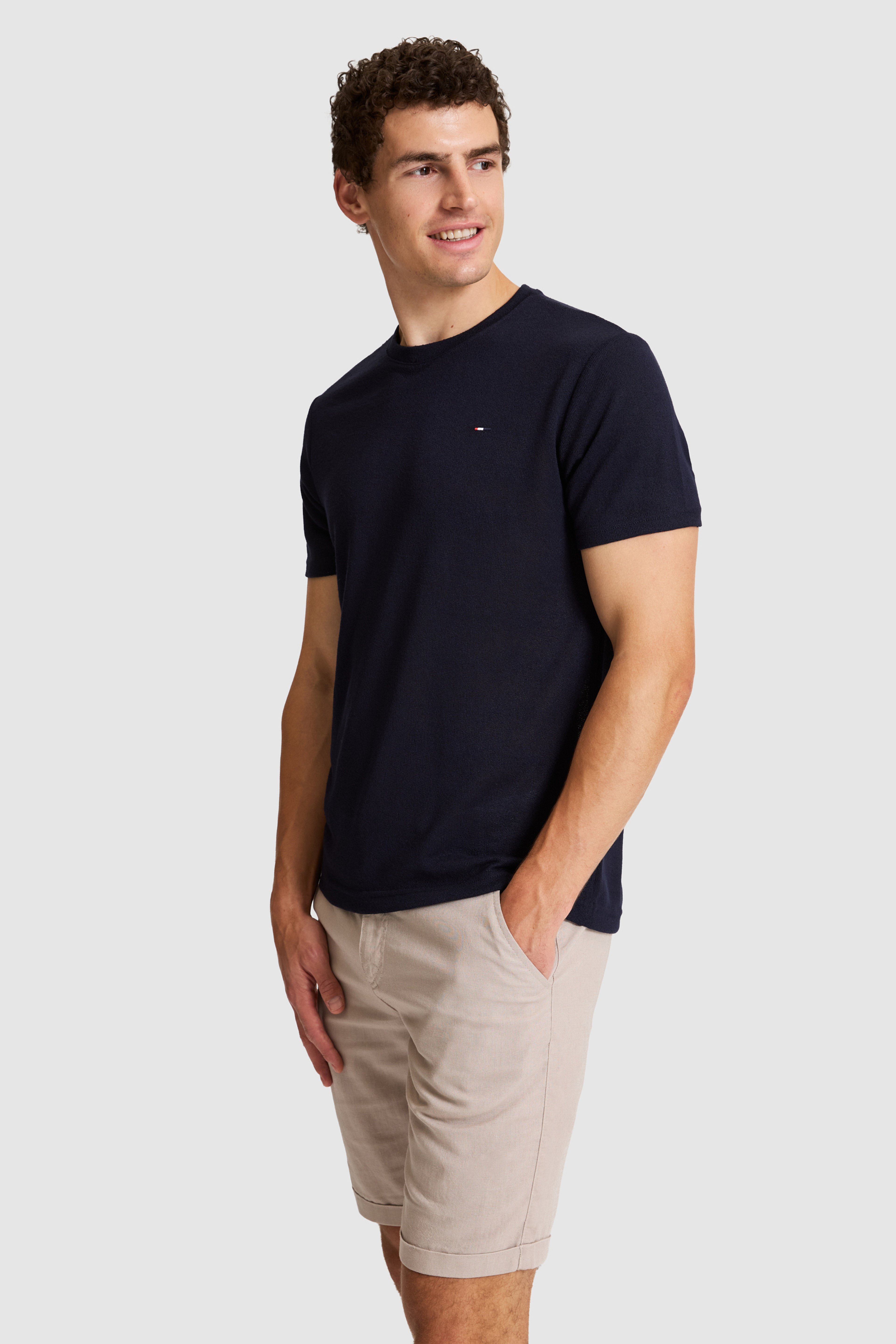 Erkek Siyah Regular Fit Bisiklet Yaka Tişört
