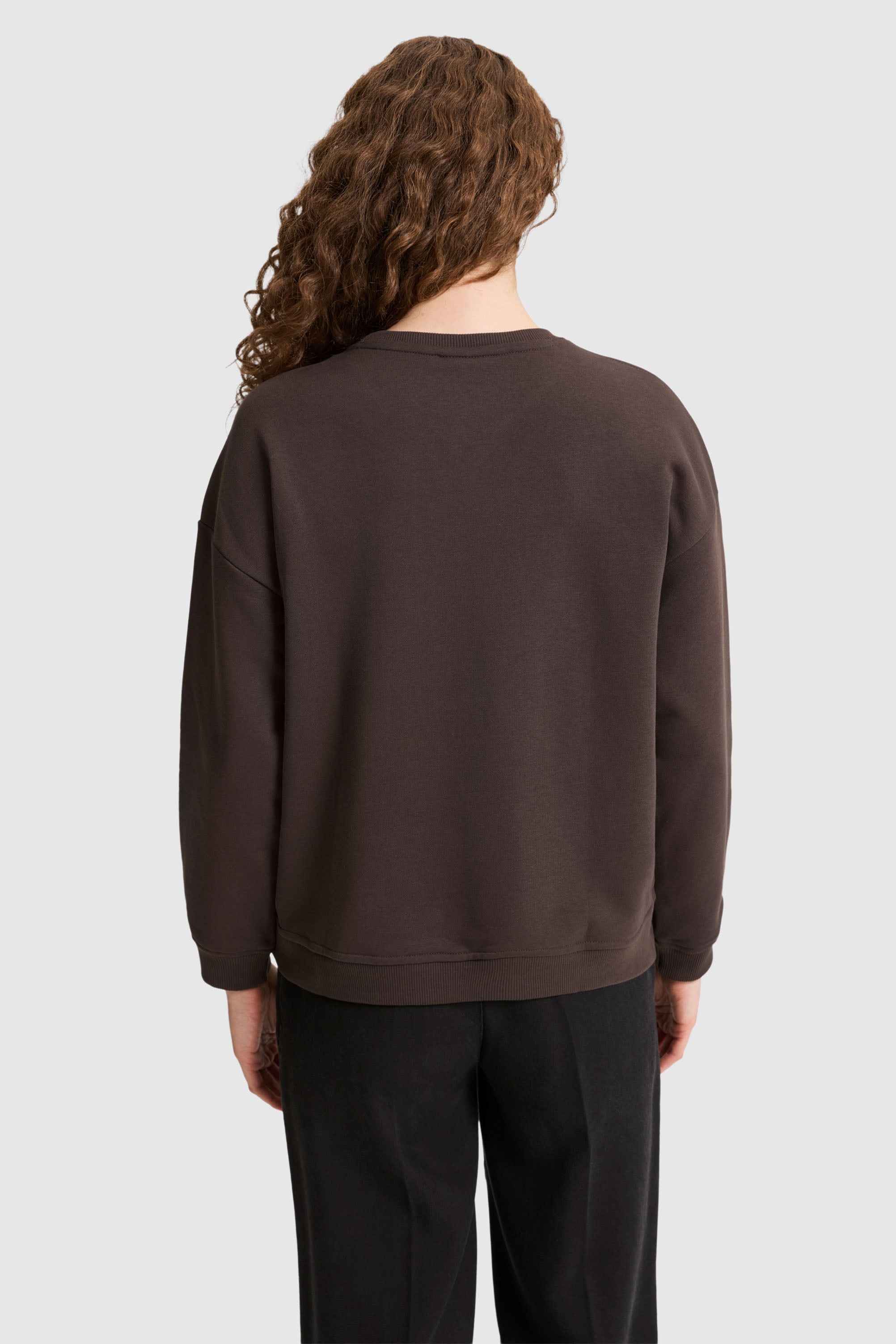 Kadın Koyu Kahverengi Bisiklet Yaka Sweatshirt - Image 5