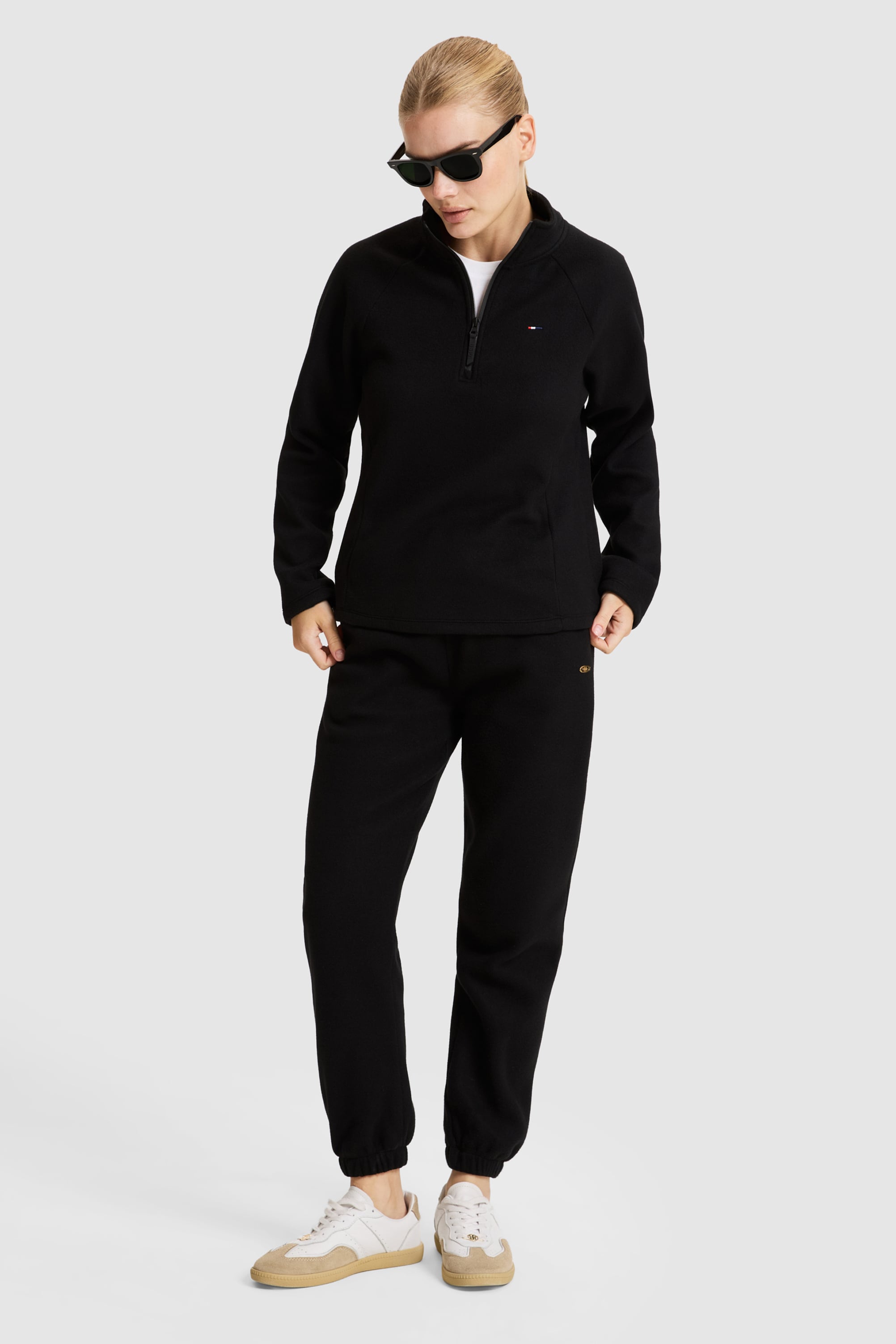 Kadın Siyah Yarım Fermuarlı Sweatshirt - Image 5