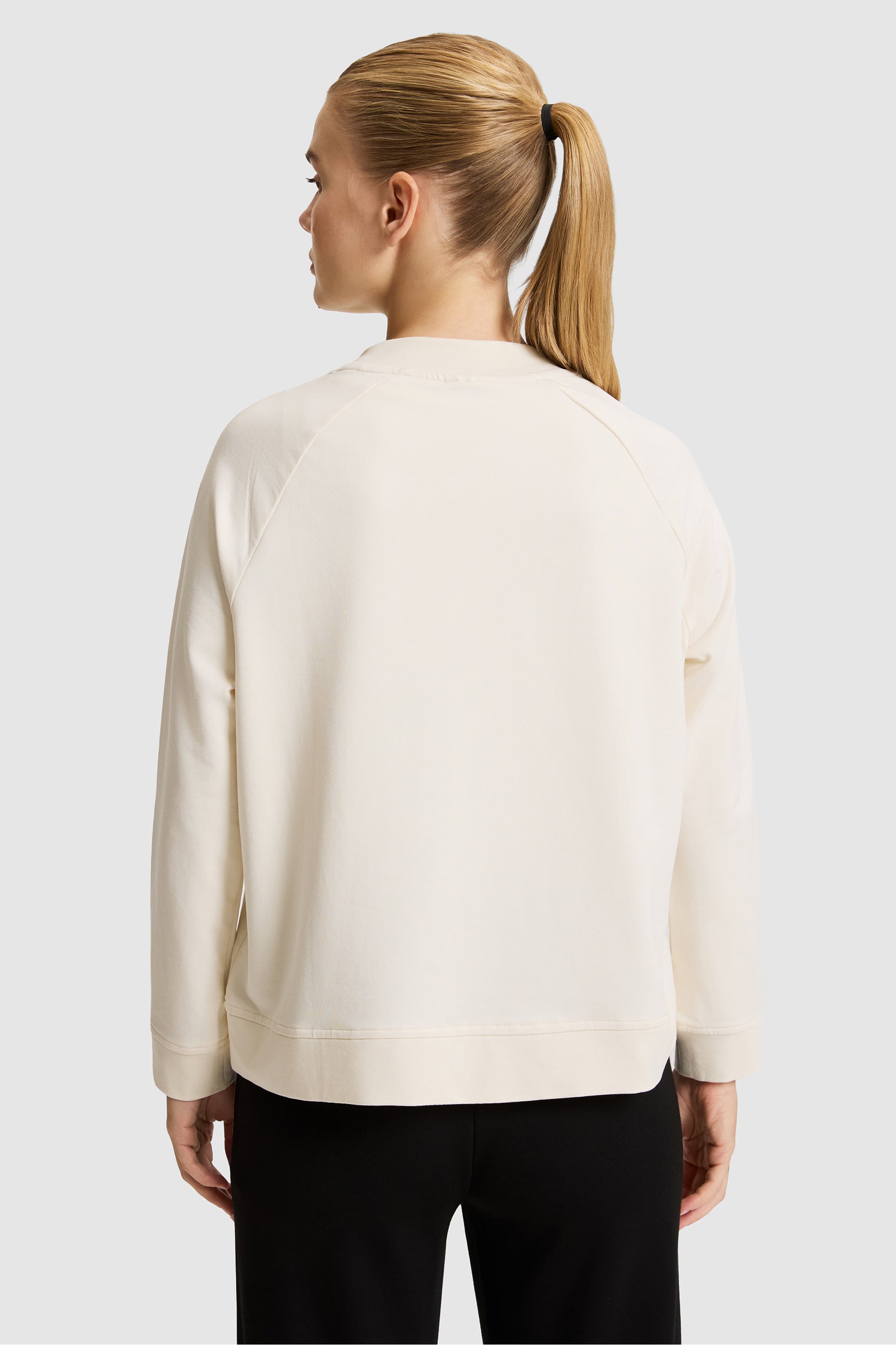 Kadın Krem Bisiklet Yaka Basic Sweatshirt - Image 5