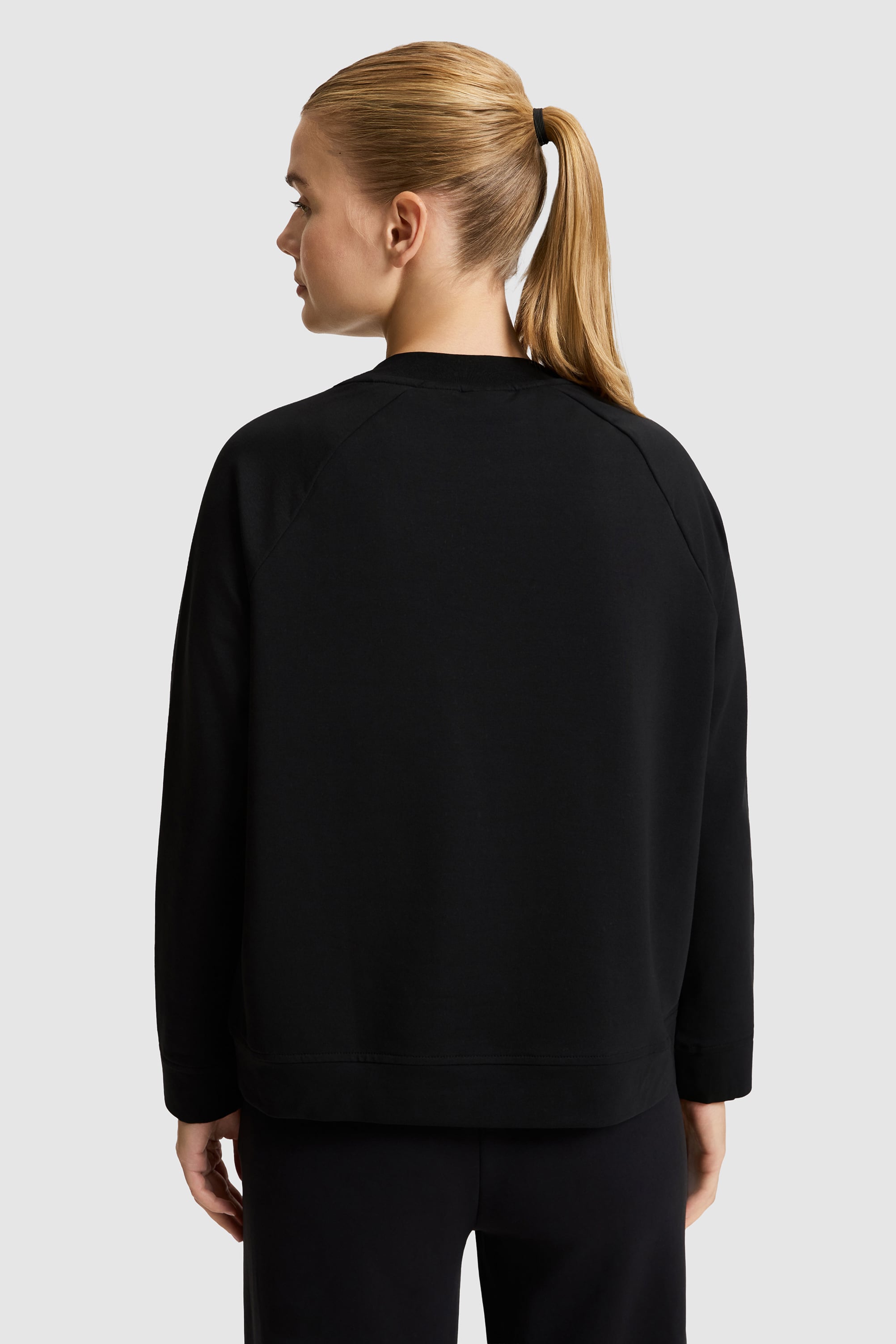 Kadın Siyah Bisiklet Yaka Basic Sweatshirt