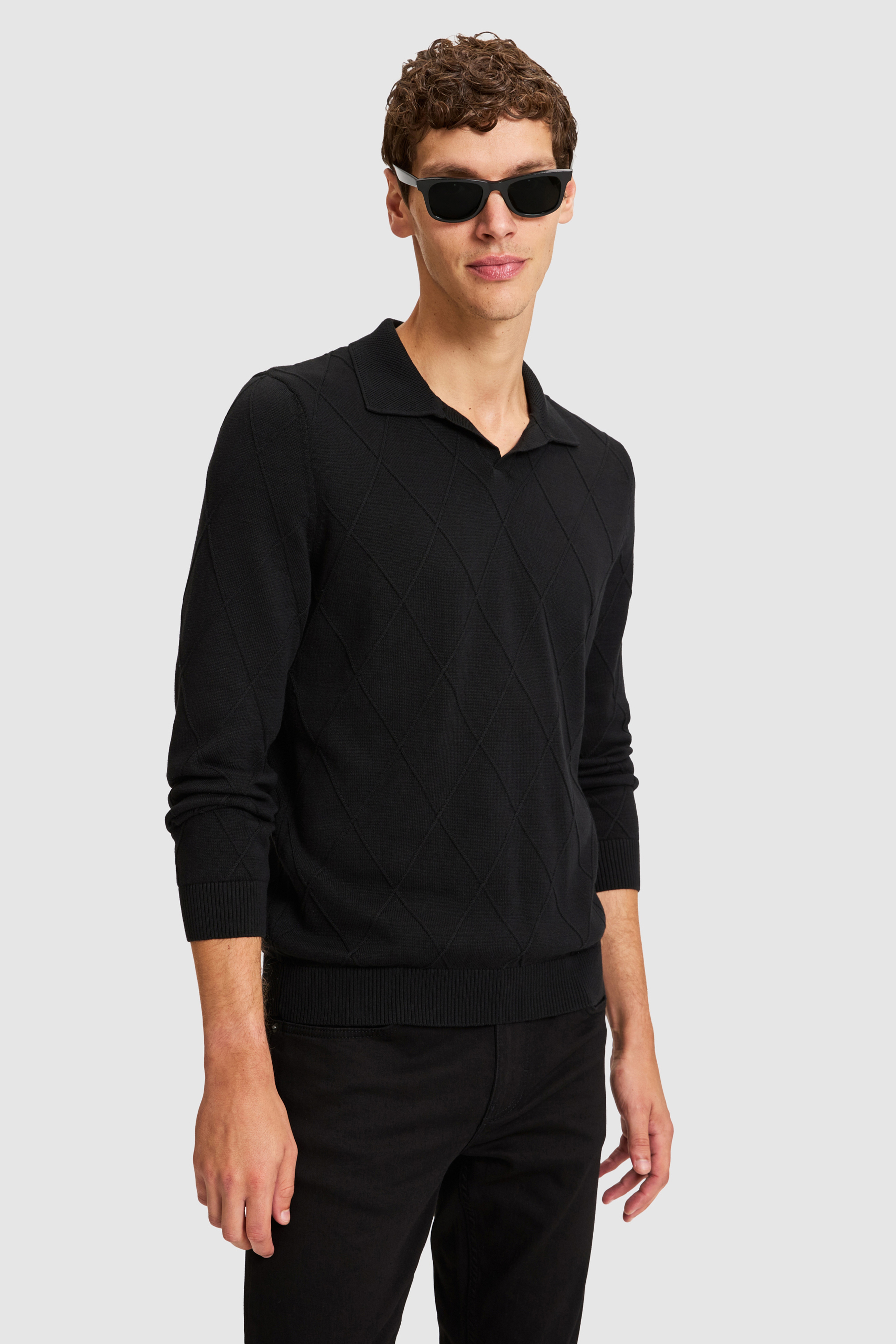 Erkek Siyah V Yaka Regular Fit Kazak - Image 4
