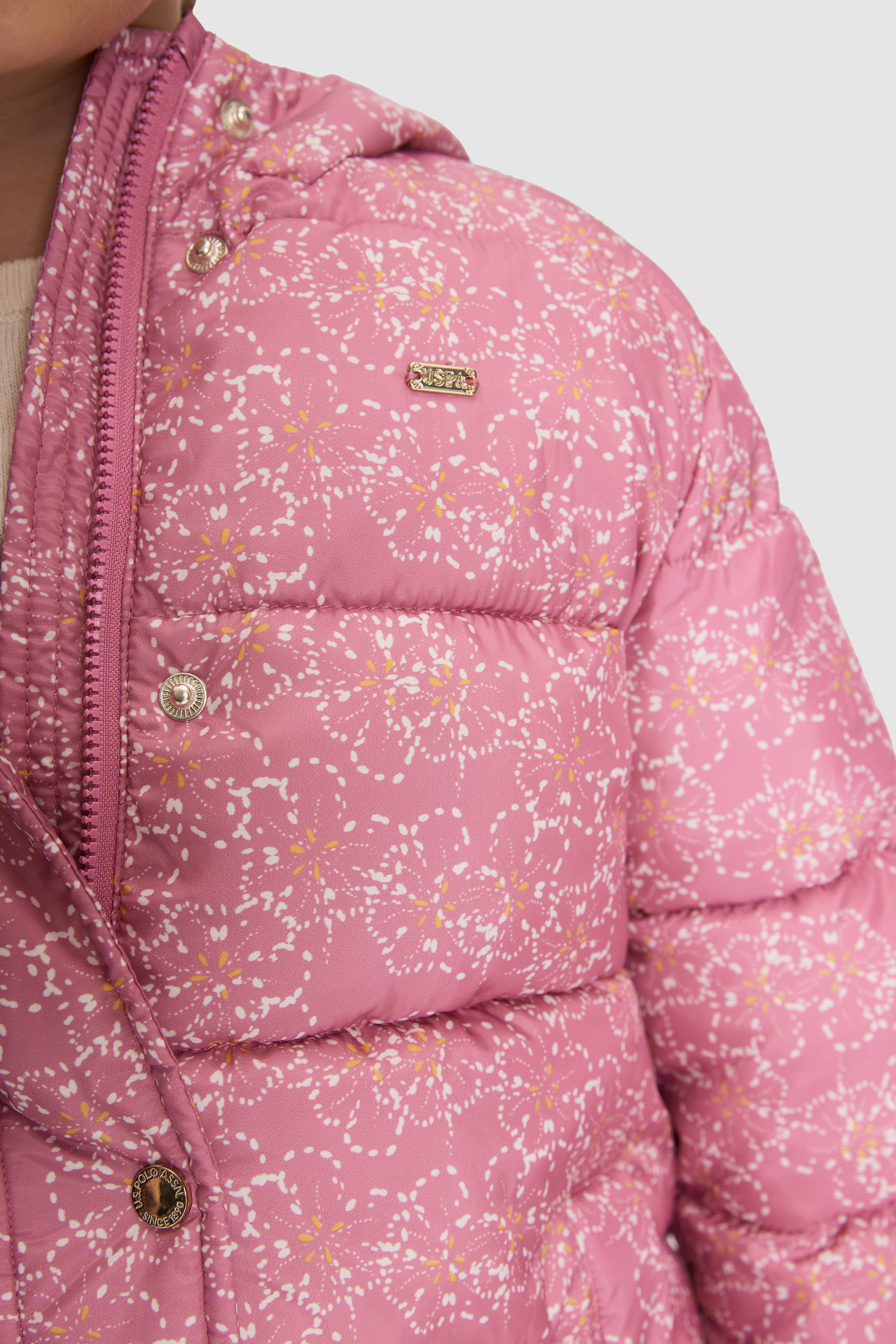 Kız Çocuk Pembe Kapüşonlu Fermuarlı Çiçek Desenli Mont - Image 4