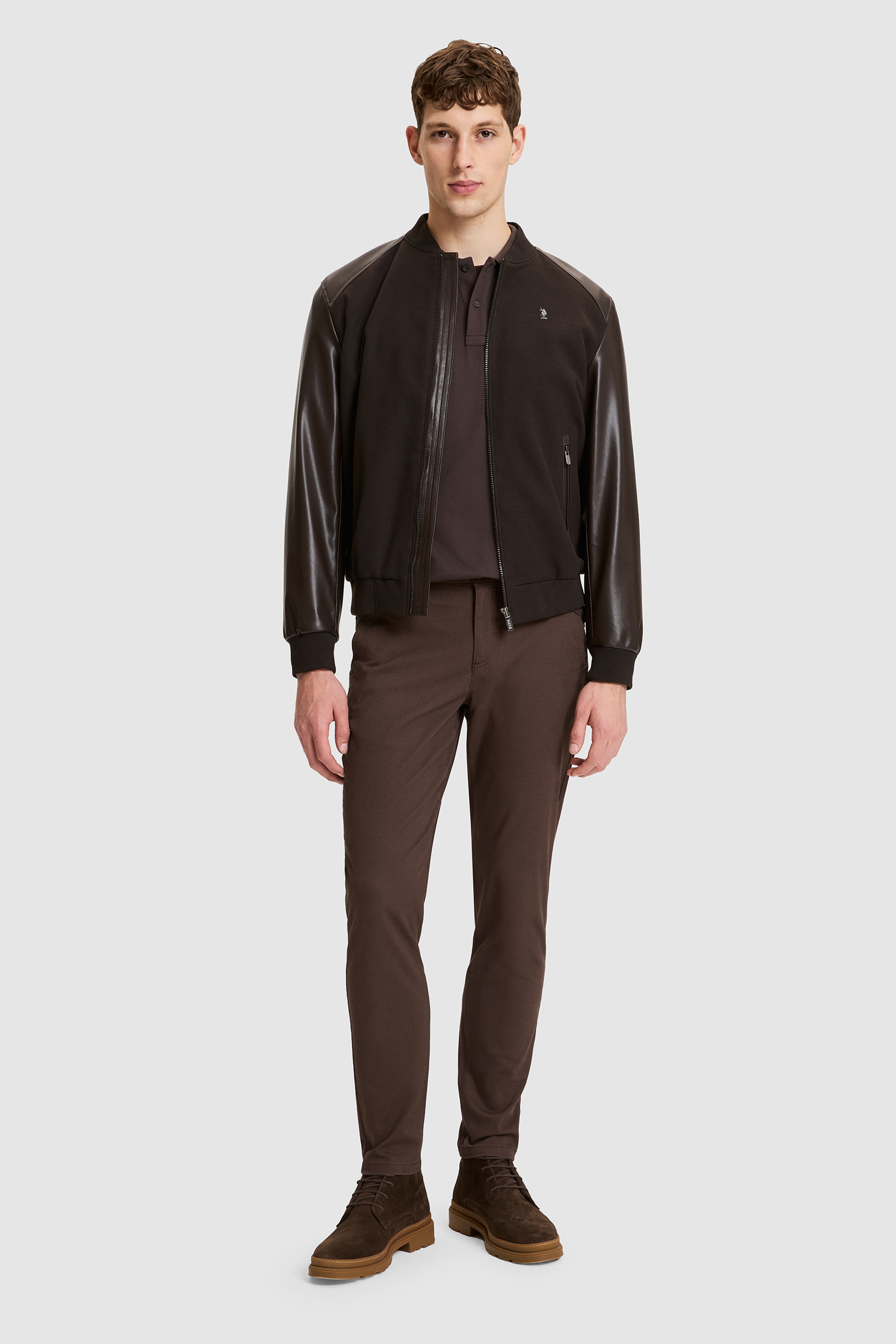 Erkek Kahverengi  Regular Fit Fermuarlı Cepli Suni Deri Detaylı Logolu Bomber Ceket